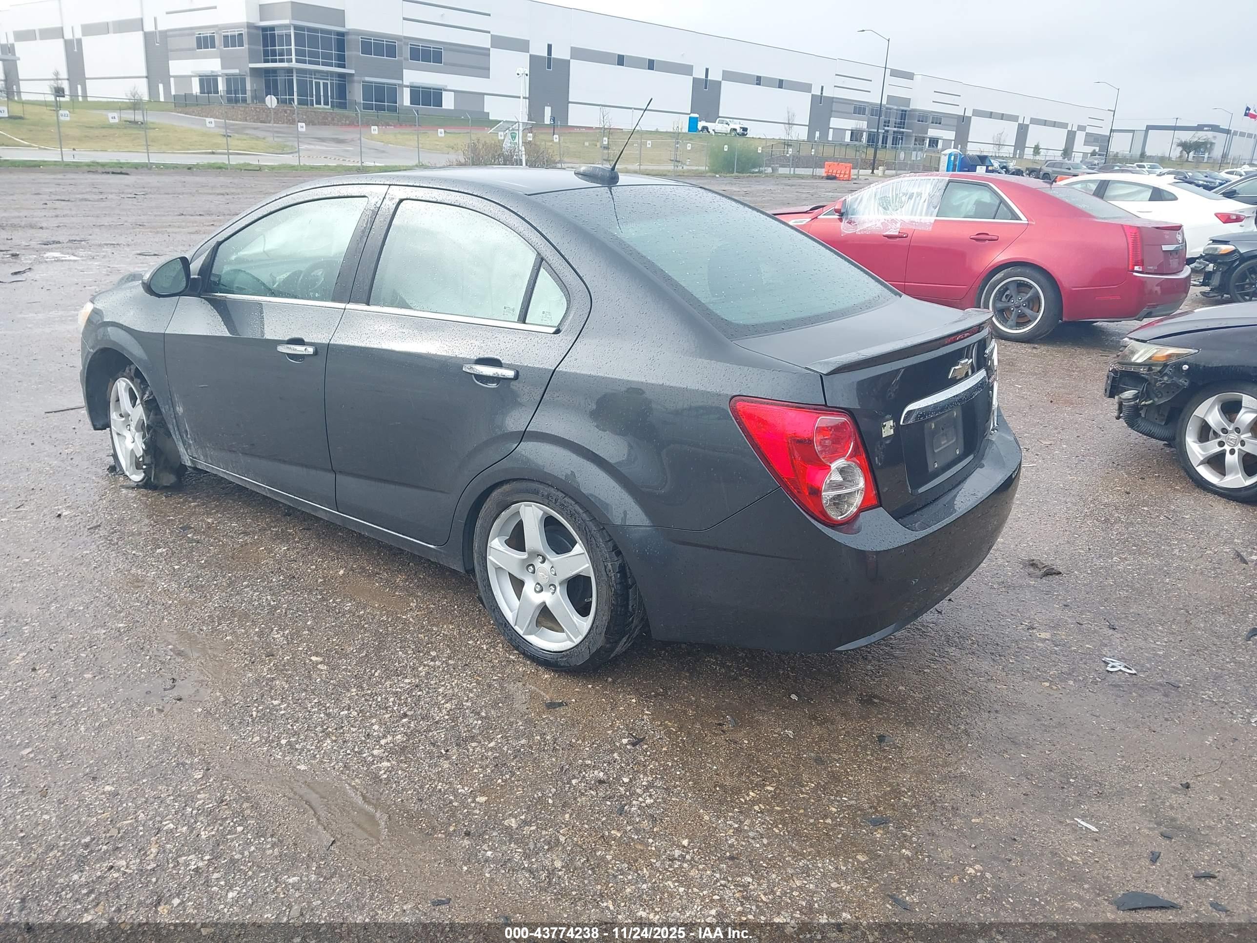 CHEVROLET SONIC image 3