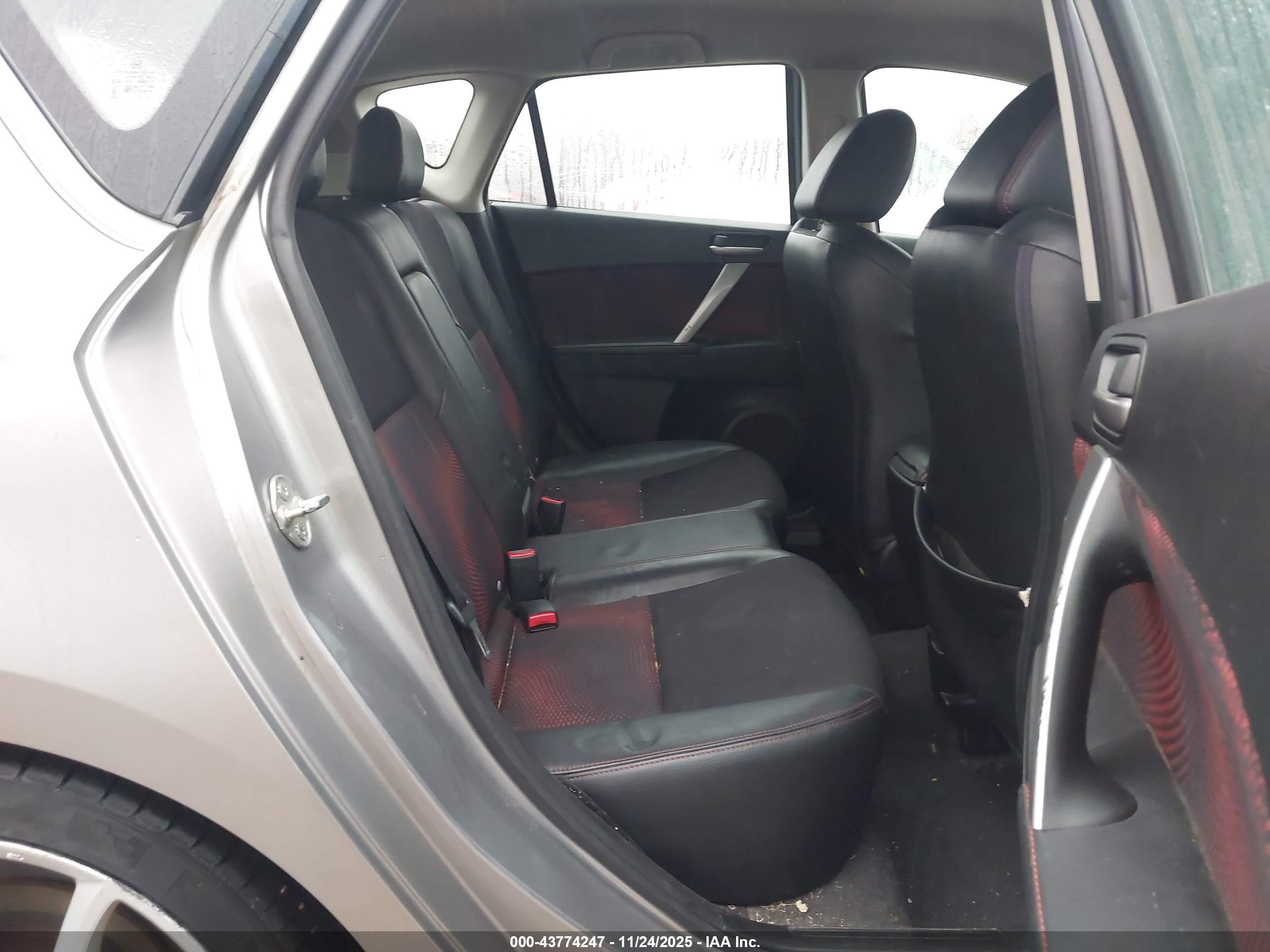 MAZDA MAZDASPEED3 image 8