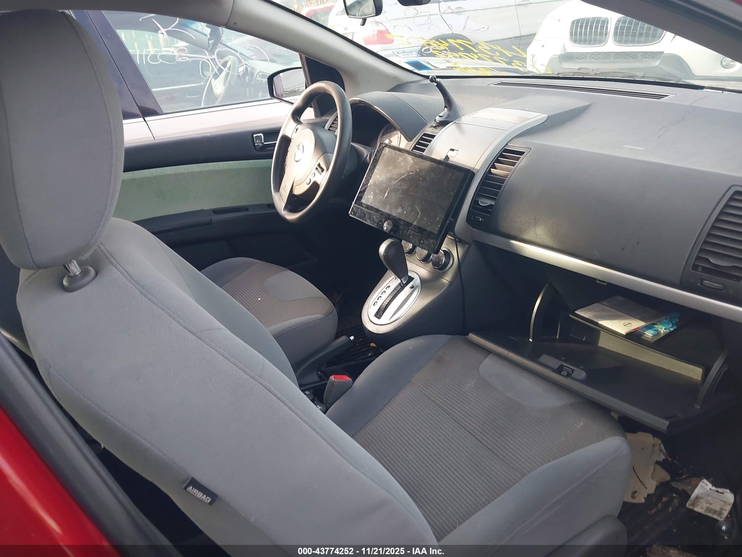 NISSAN SENTRA image 5