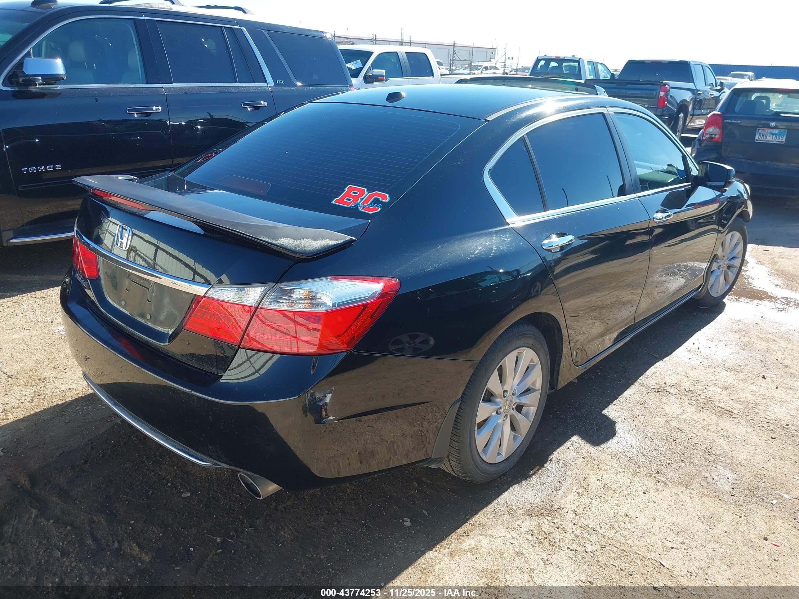 HONDA ACCORD image 4