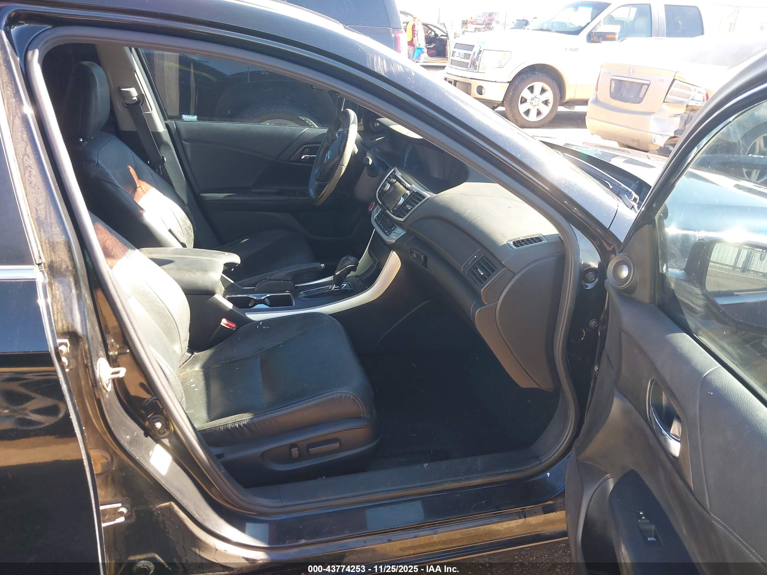 HONDA ACCORD image 5
