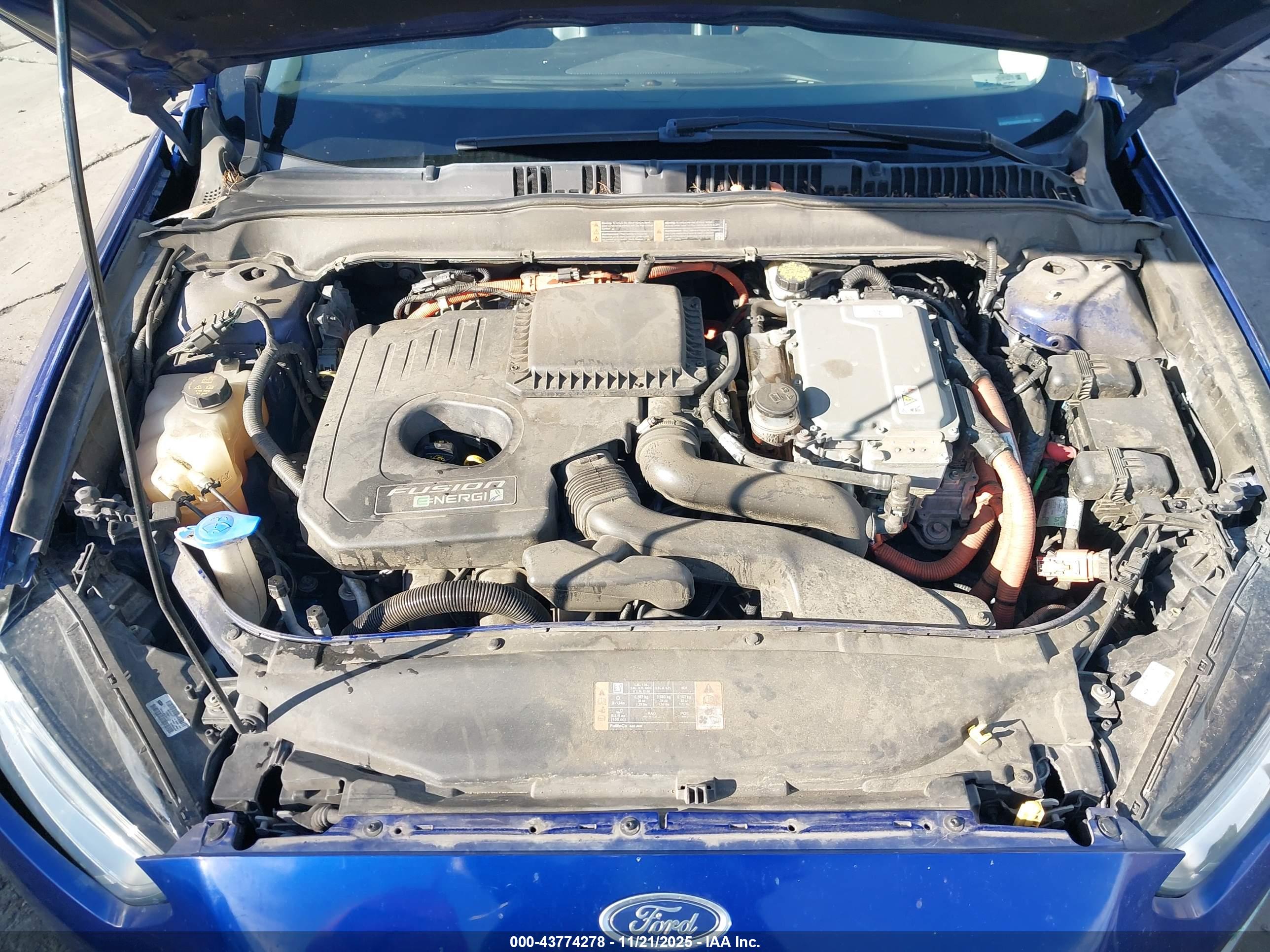 FORD FUSION image 10