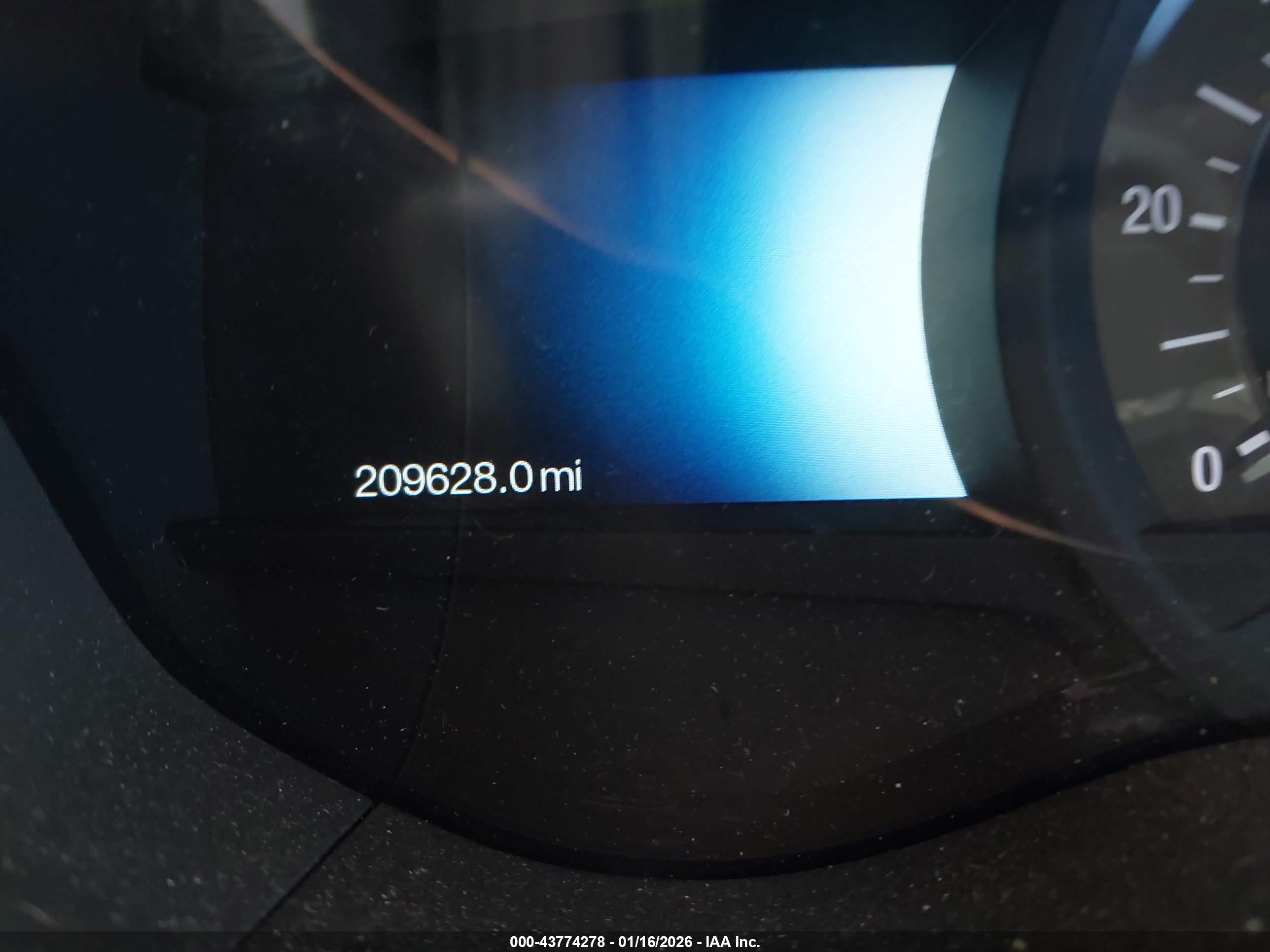 FORD FUSION image 7