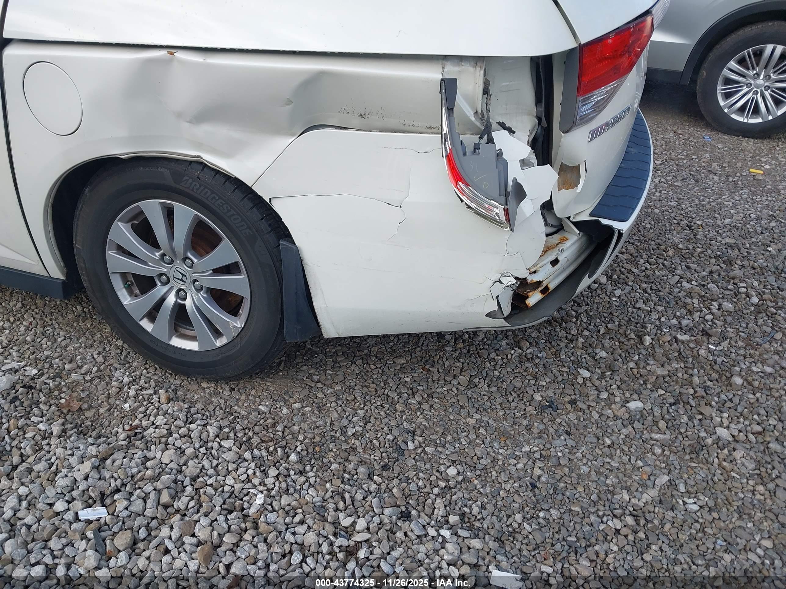 HONDA ODYSSEY image 6
