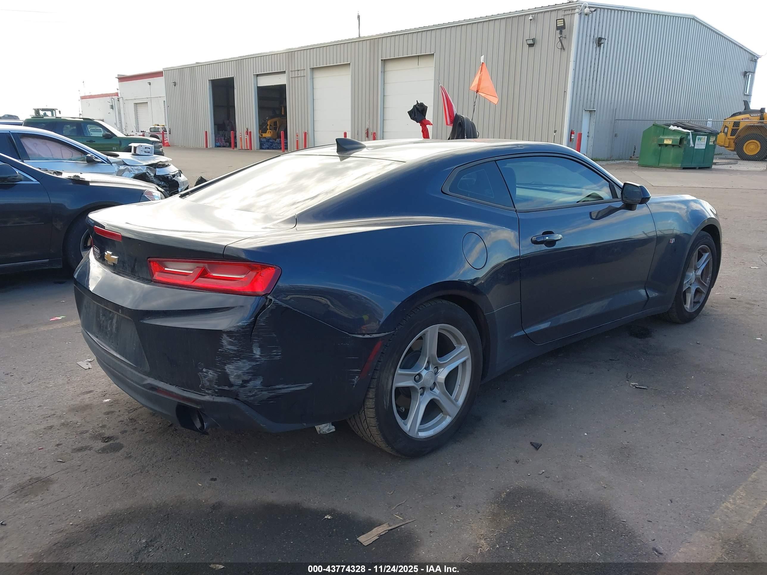 CHEVROLET CAMARO image 4