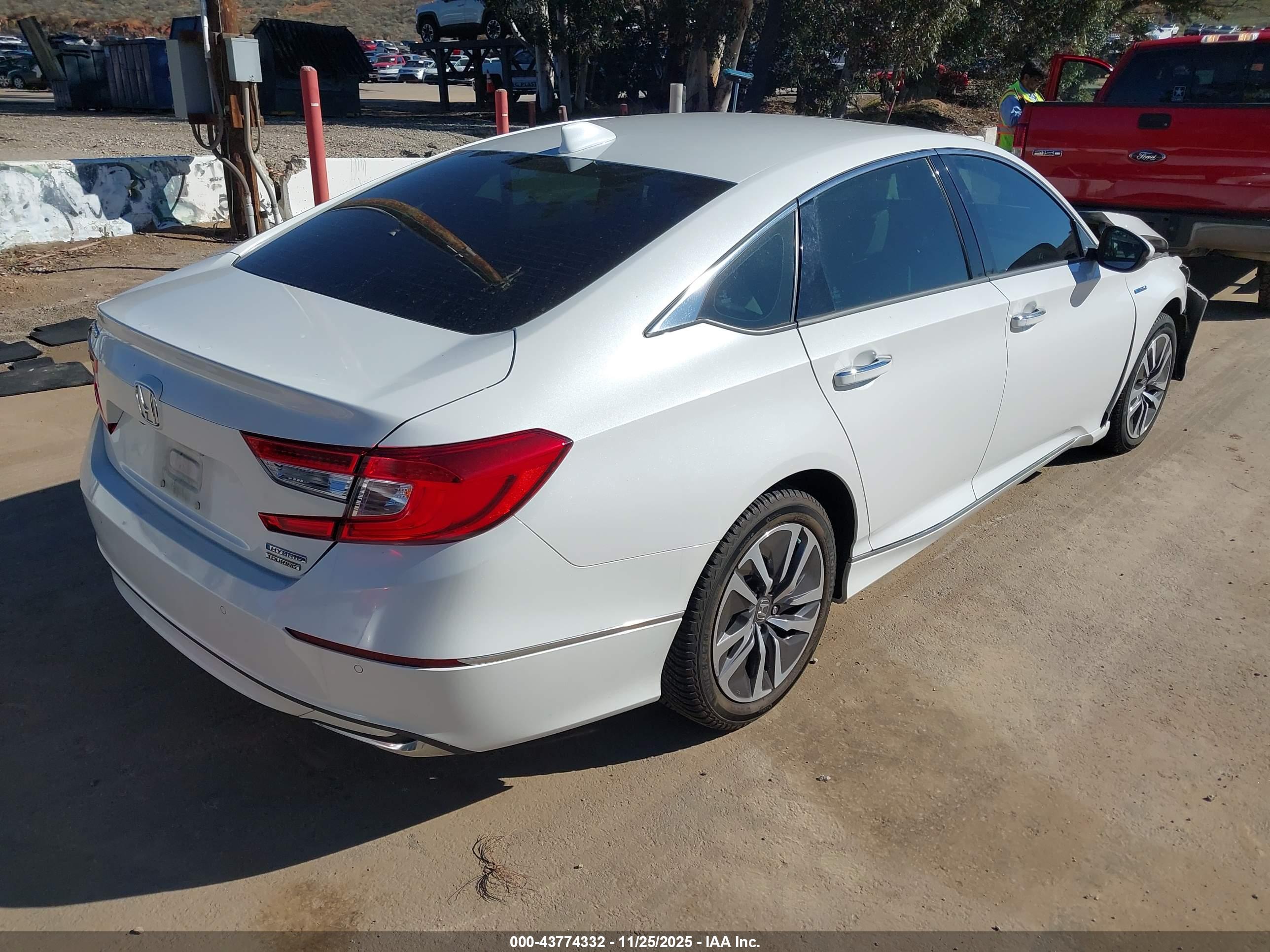 HONDA ACCORD image 4