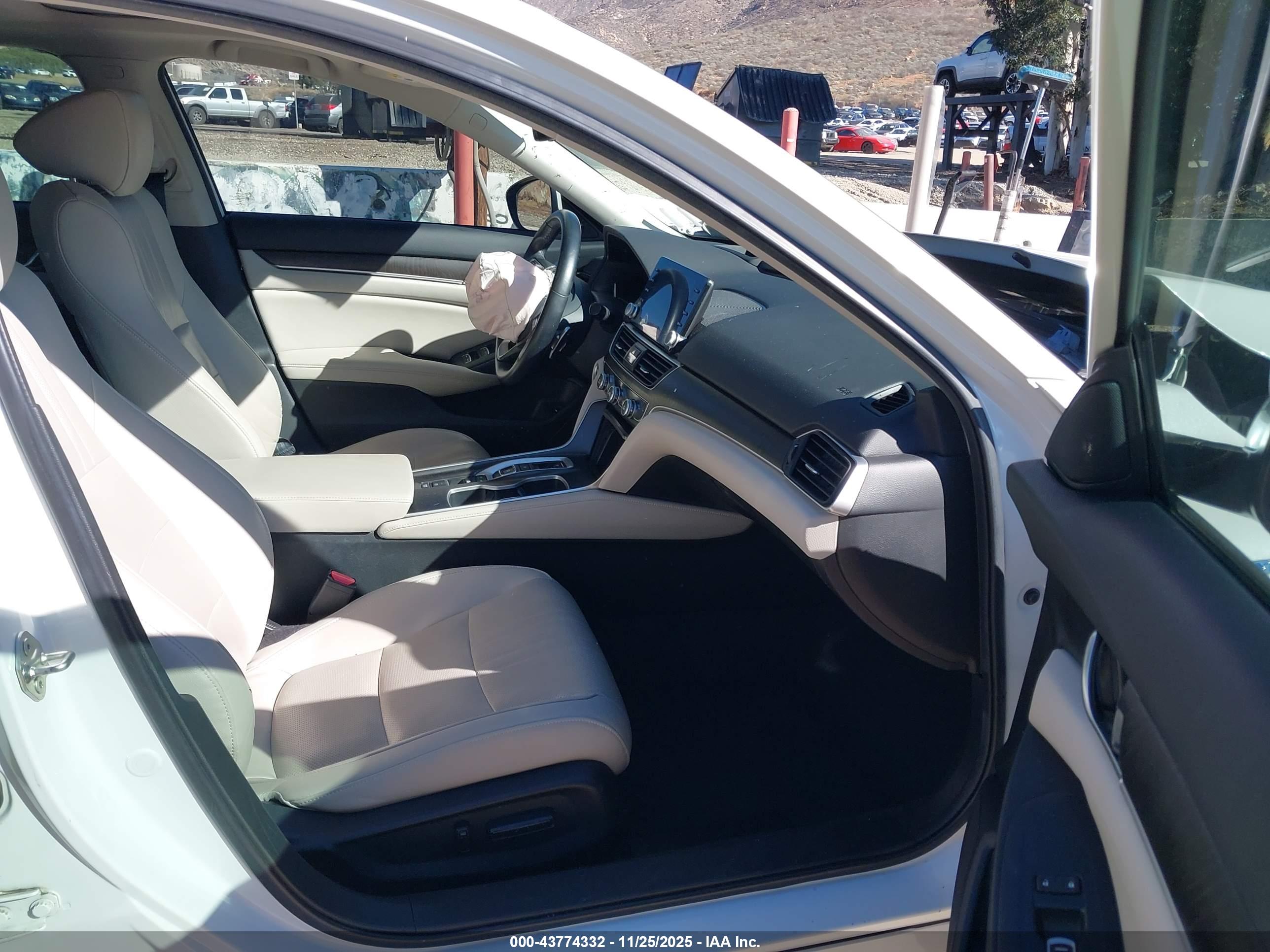 HONDA ACCORD image 5