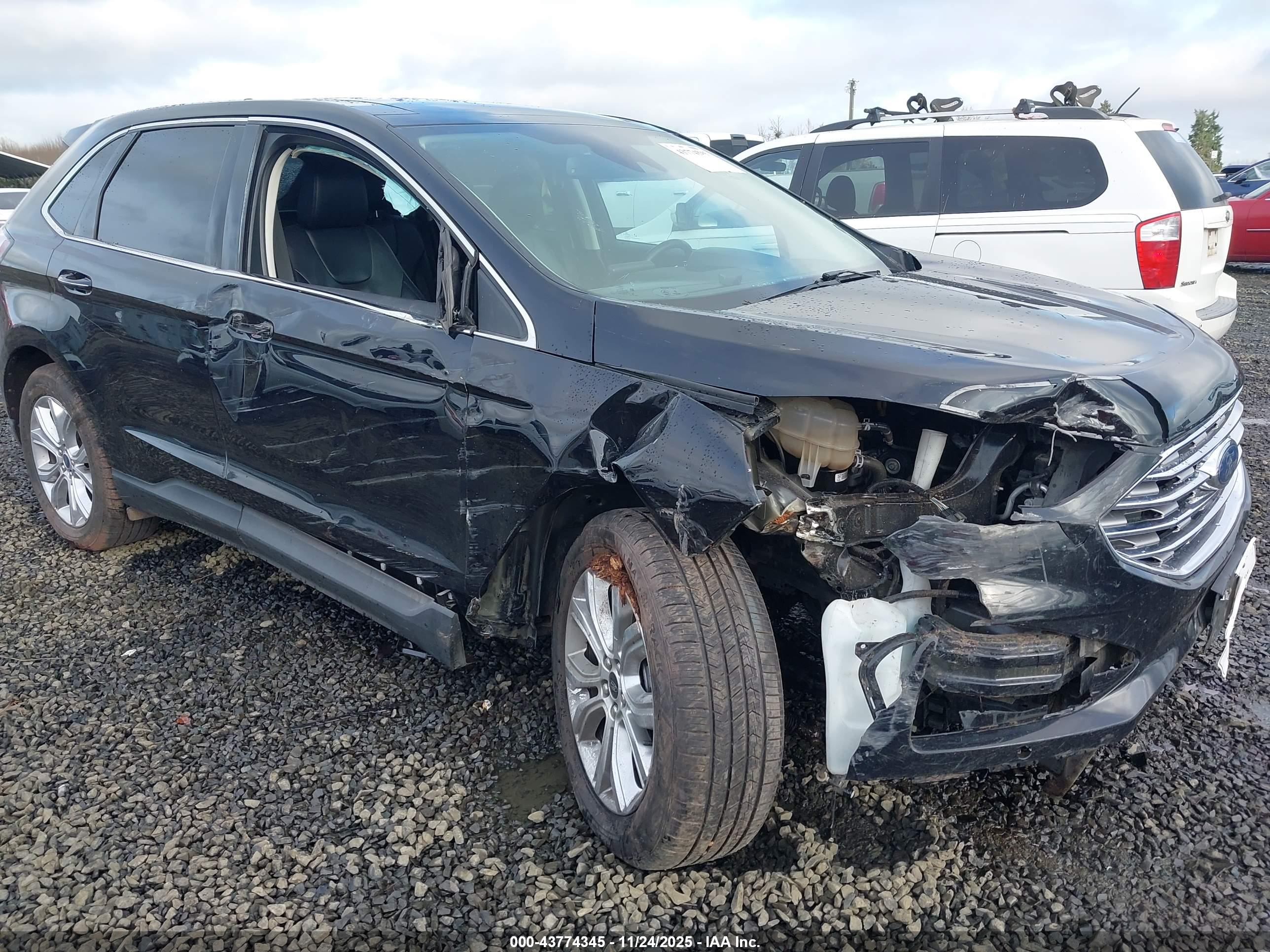 FORD EDGE image 6