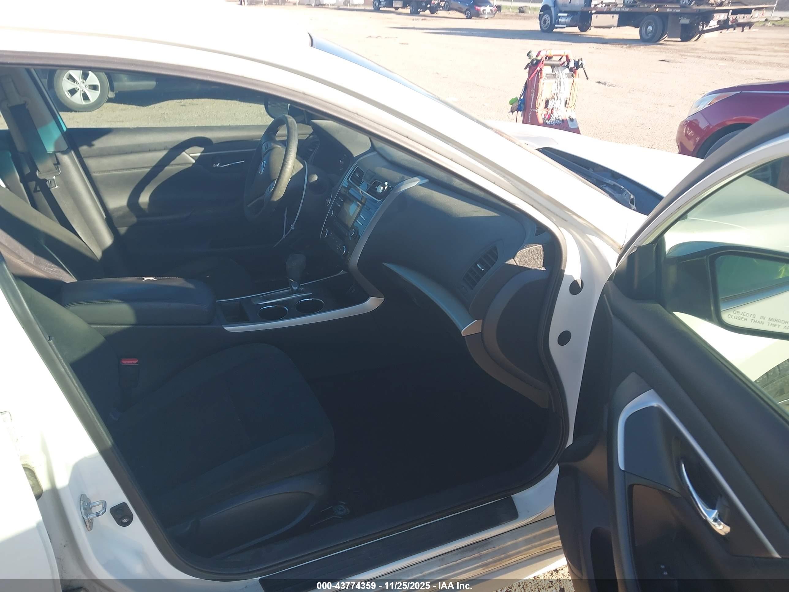 NISSAN ALTIMA image 5