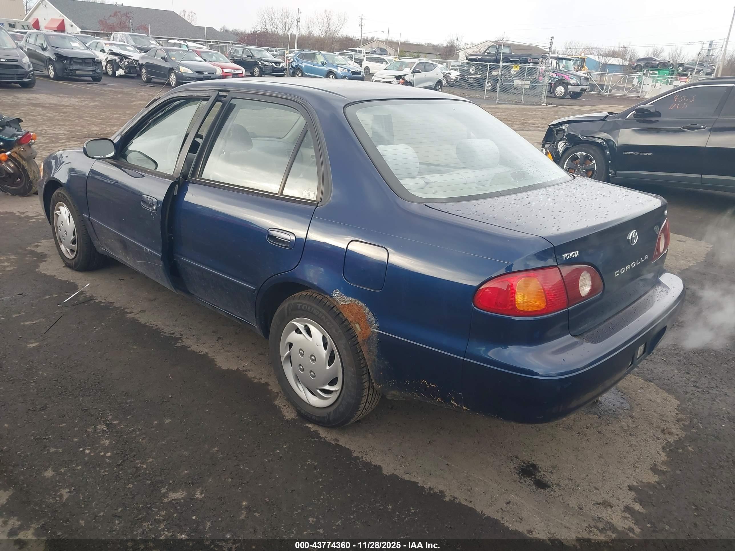 TOYOTA COROLLA image 3