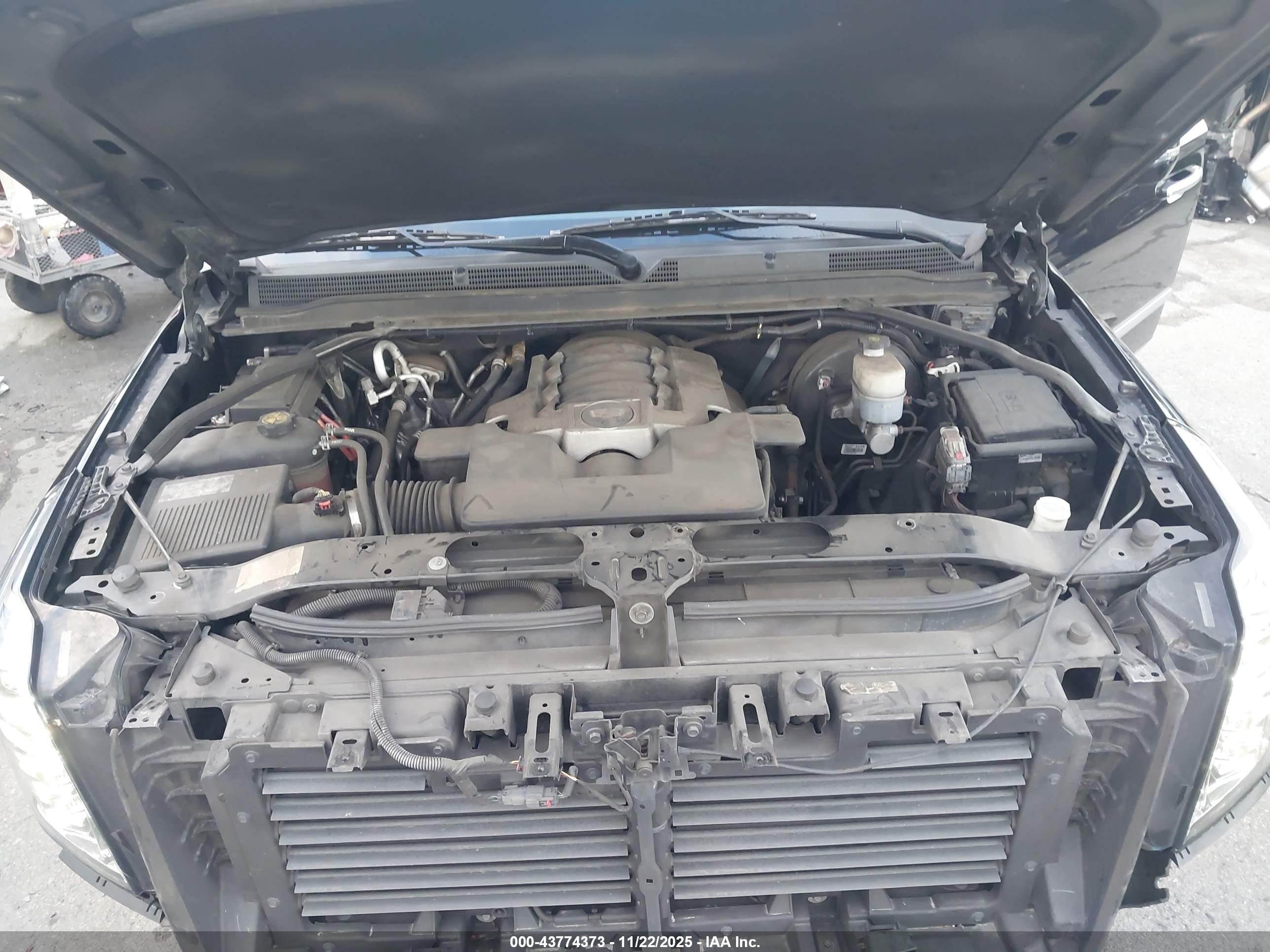 CADILLAC ESCALADE image 10