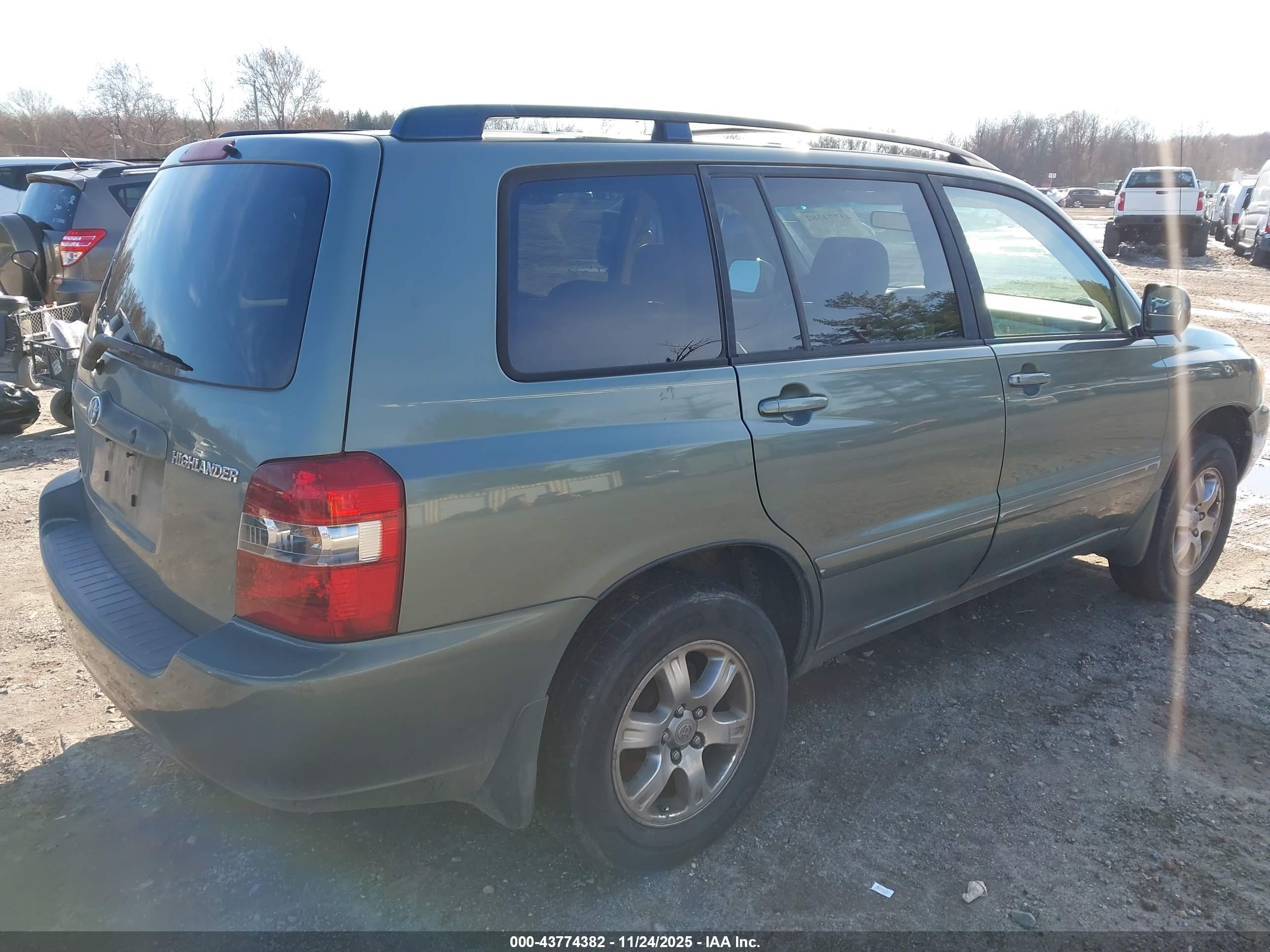 TOYOTA HIGHLANDER image 4