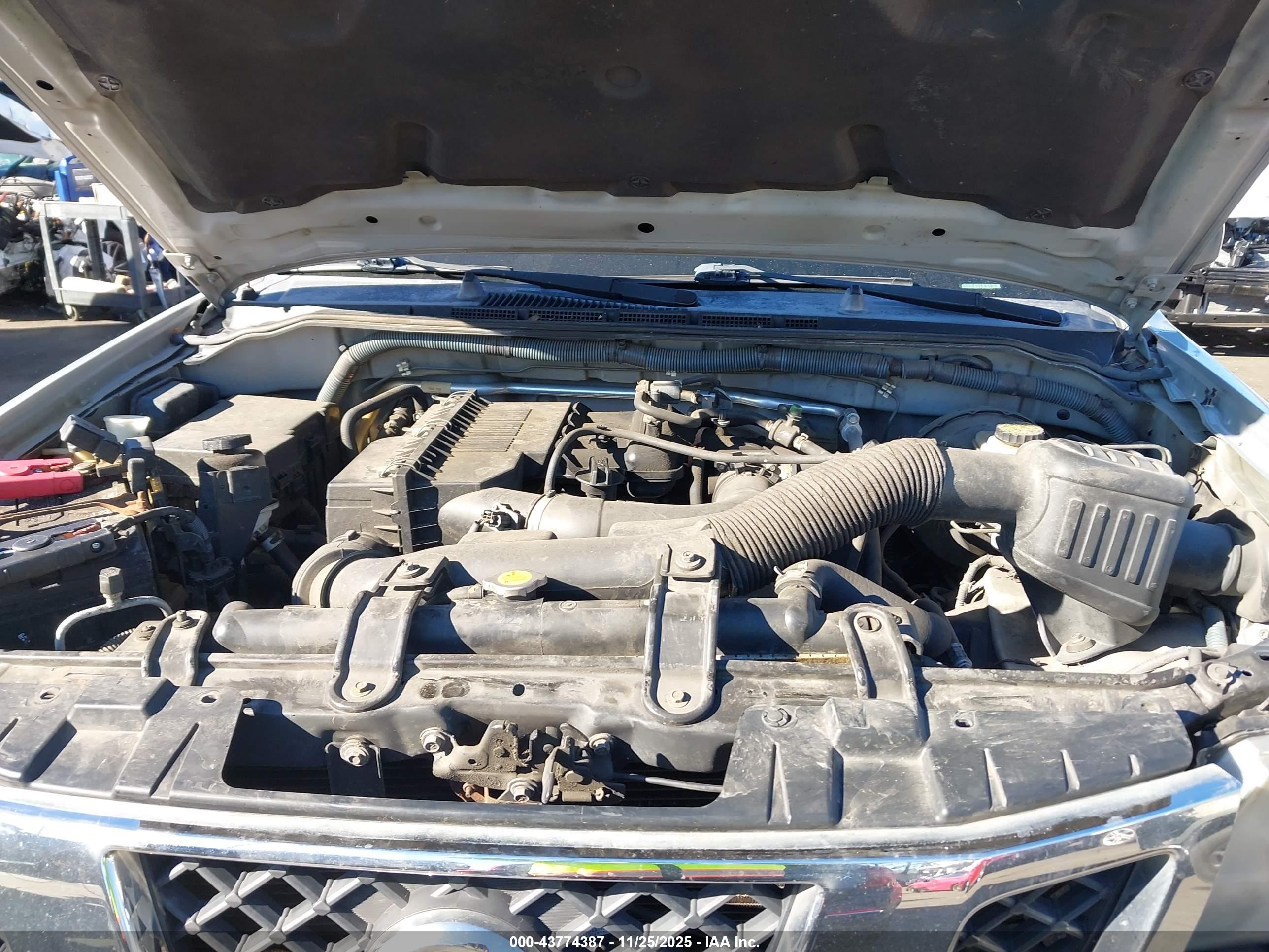 NISSAN FRONTIER image 10