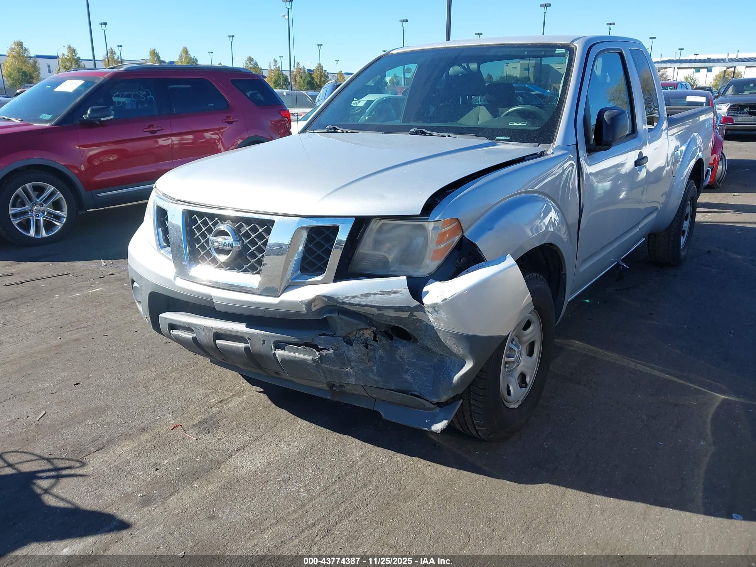 NISSAN FRONTIER image 6