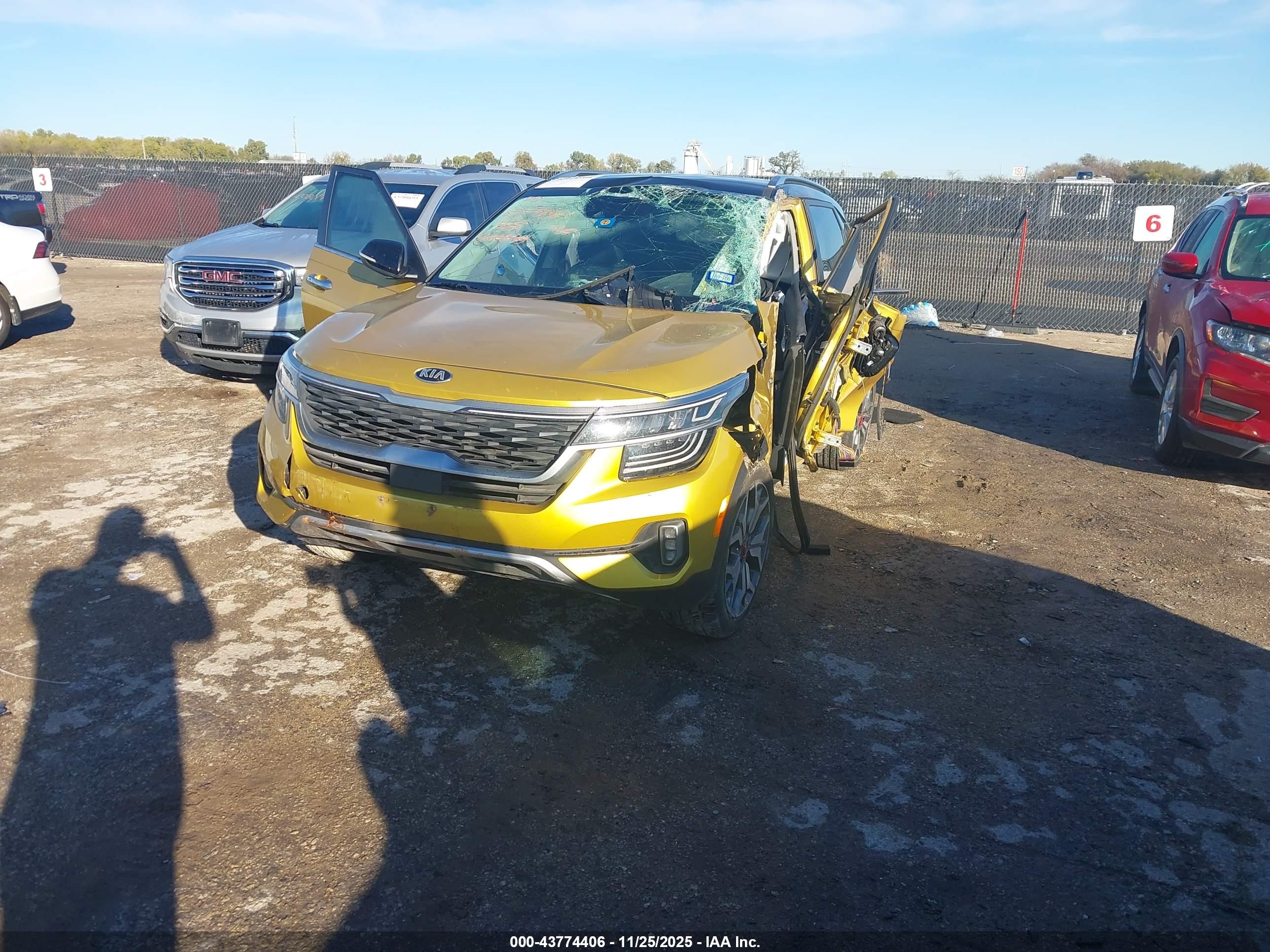 KIA SELTOS image 2