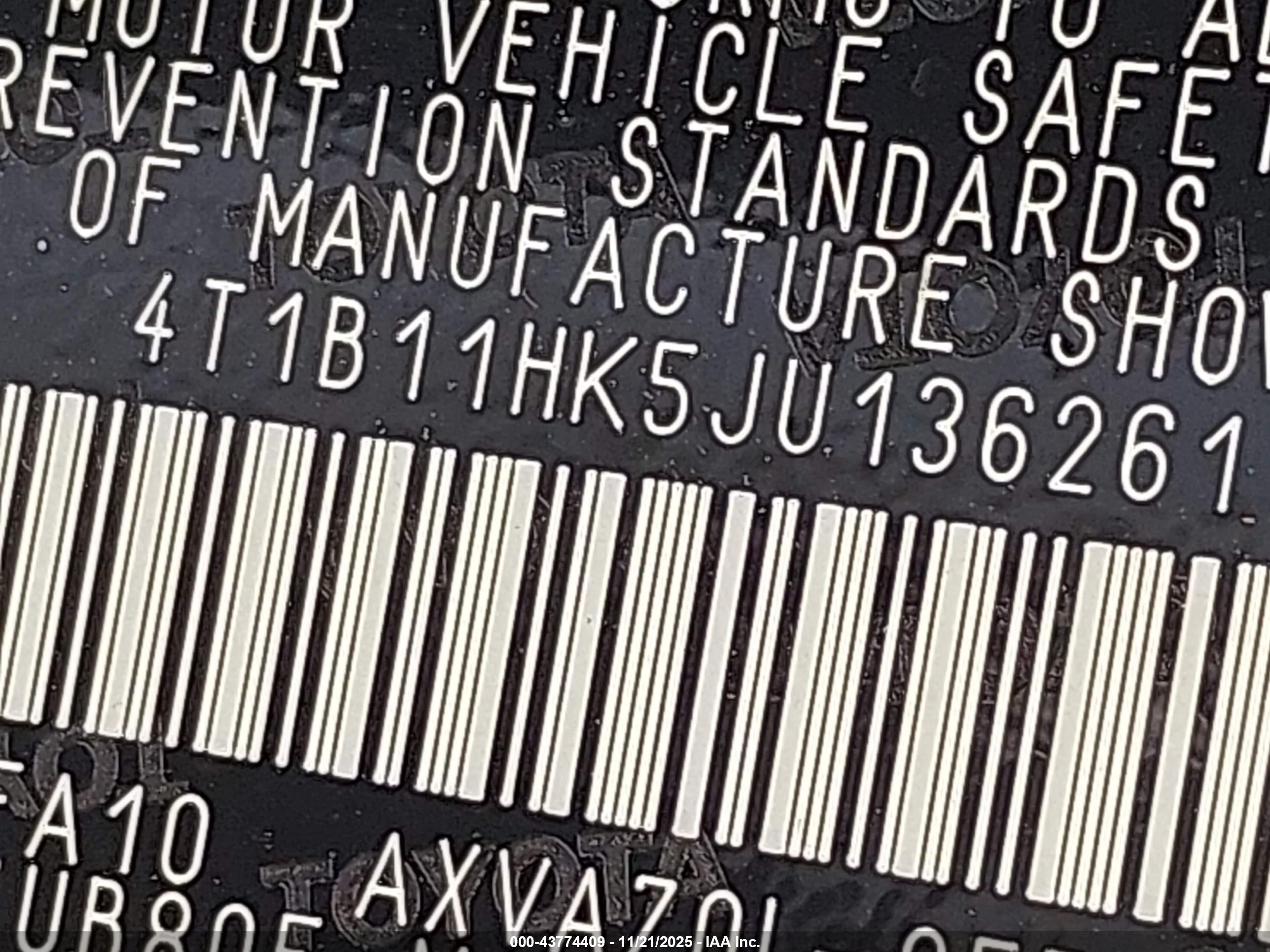 TOYOTA CAMRY image 9