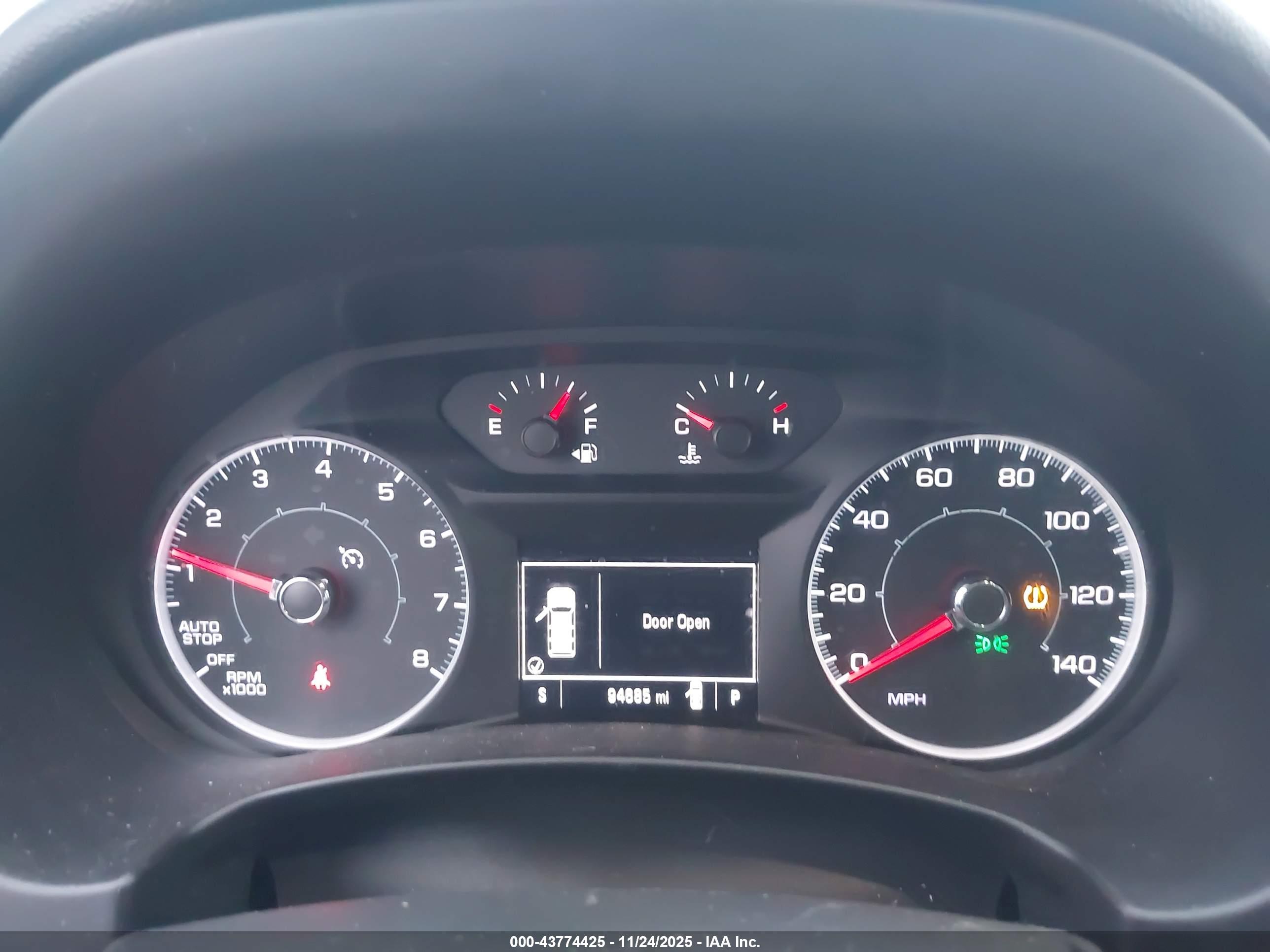 GMC TERRAIN image 7