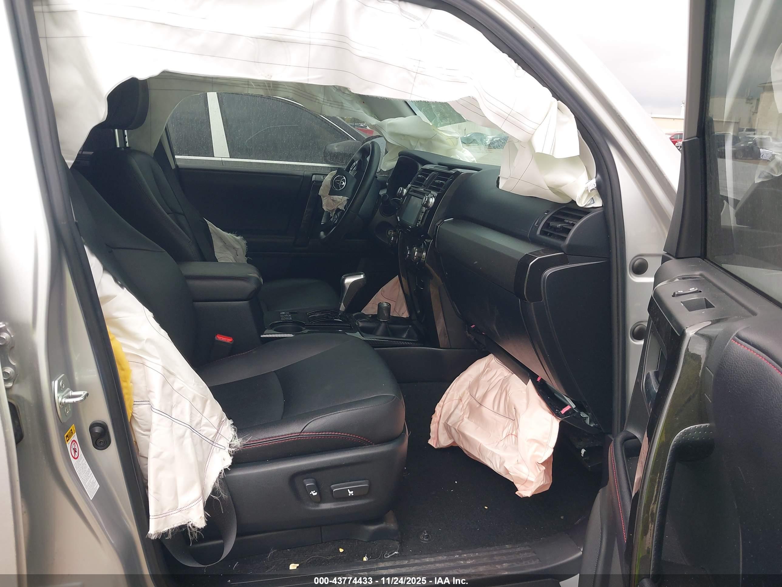 TOYOTA 4RUNNER image 5