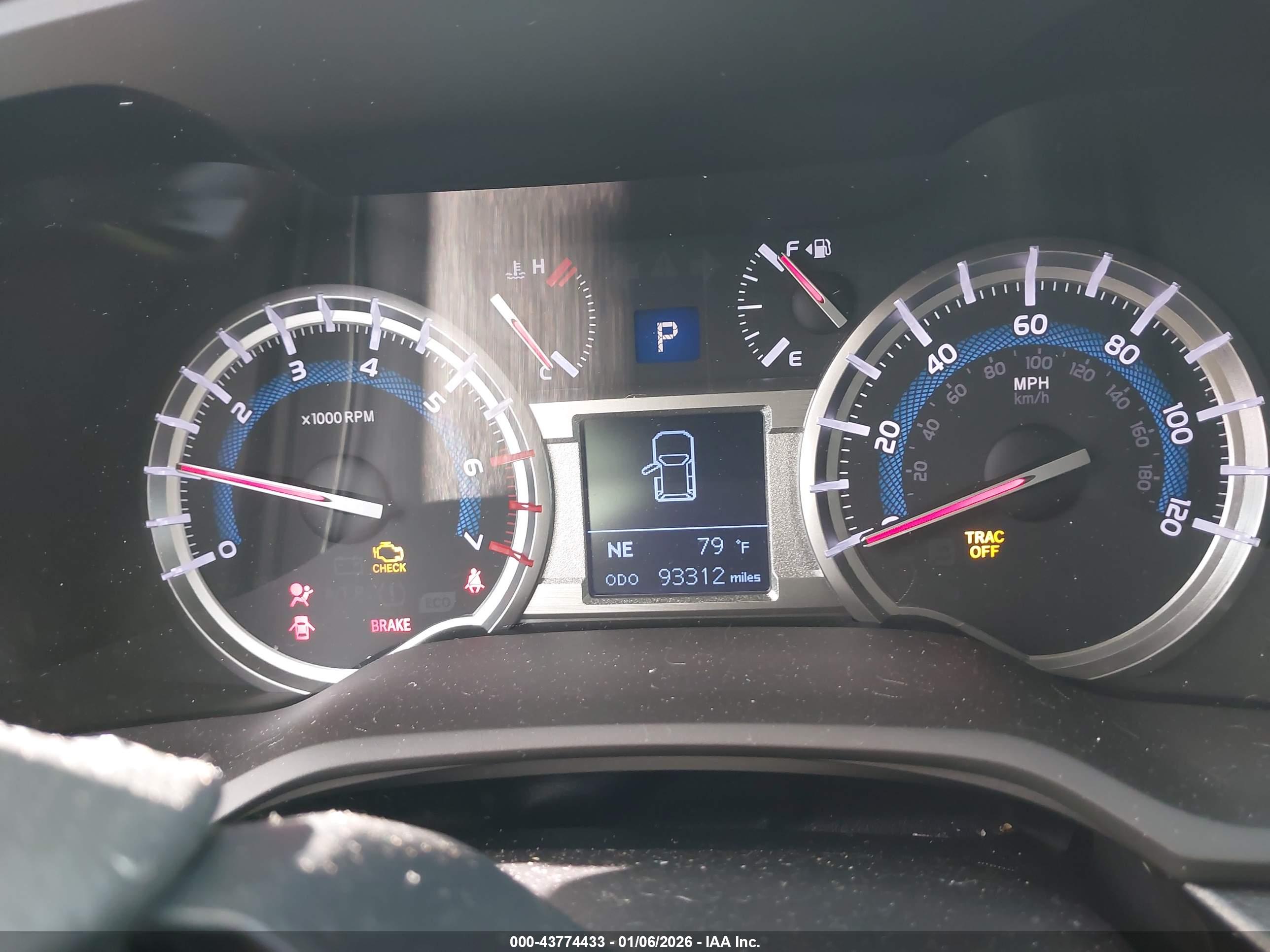 TOYOTA 4RUNNER image 7