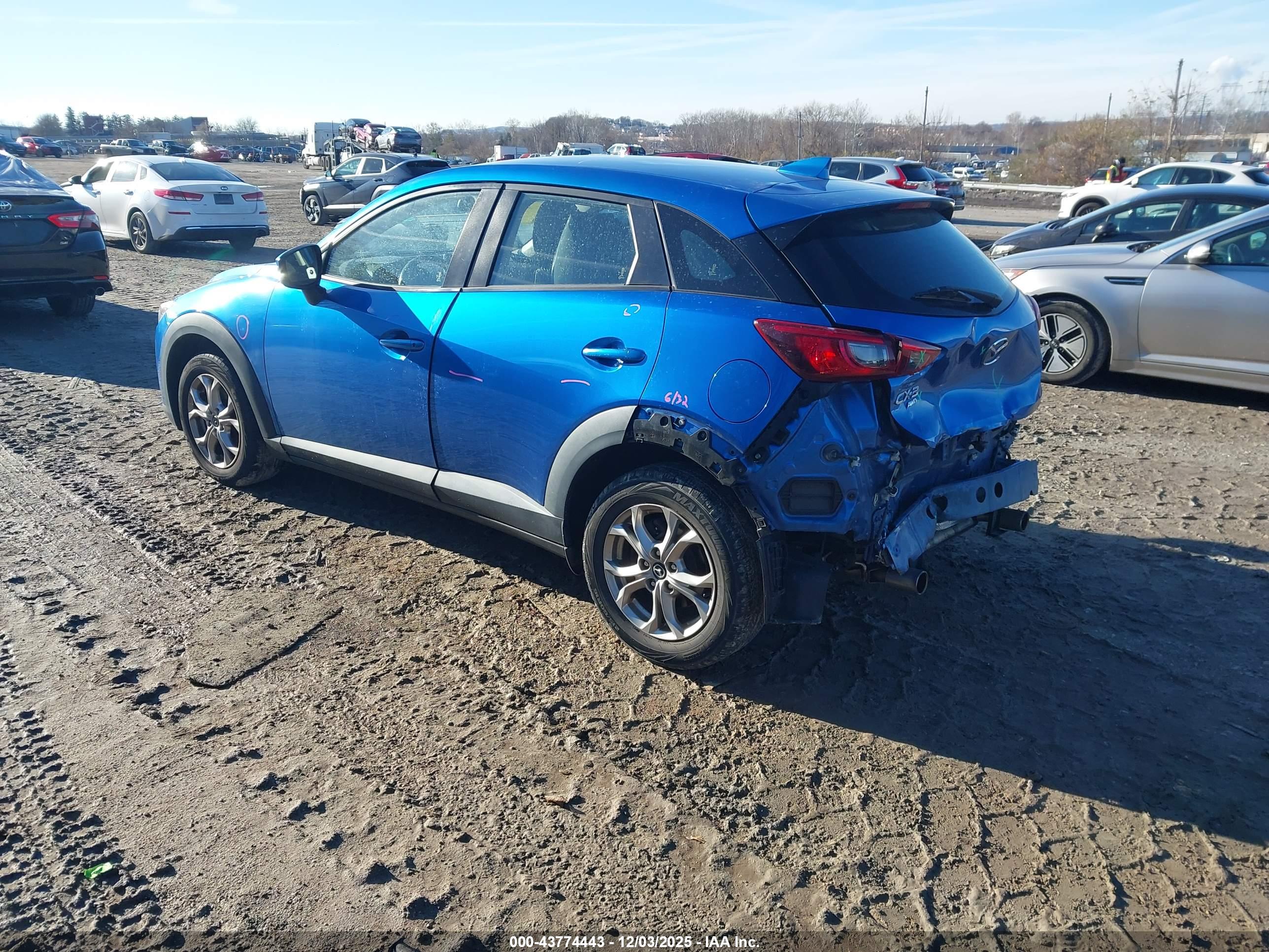 MAZDA CX-3 image 3