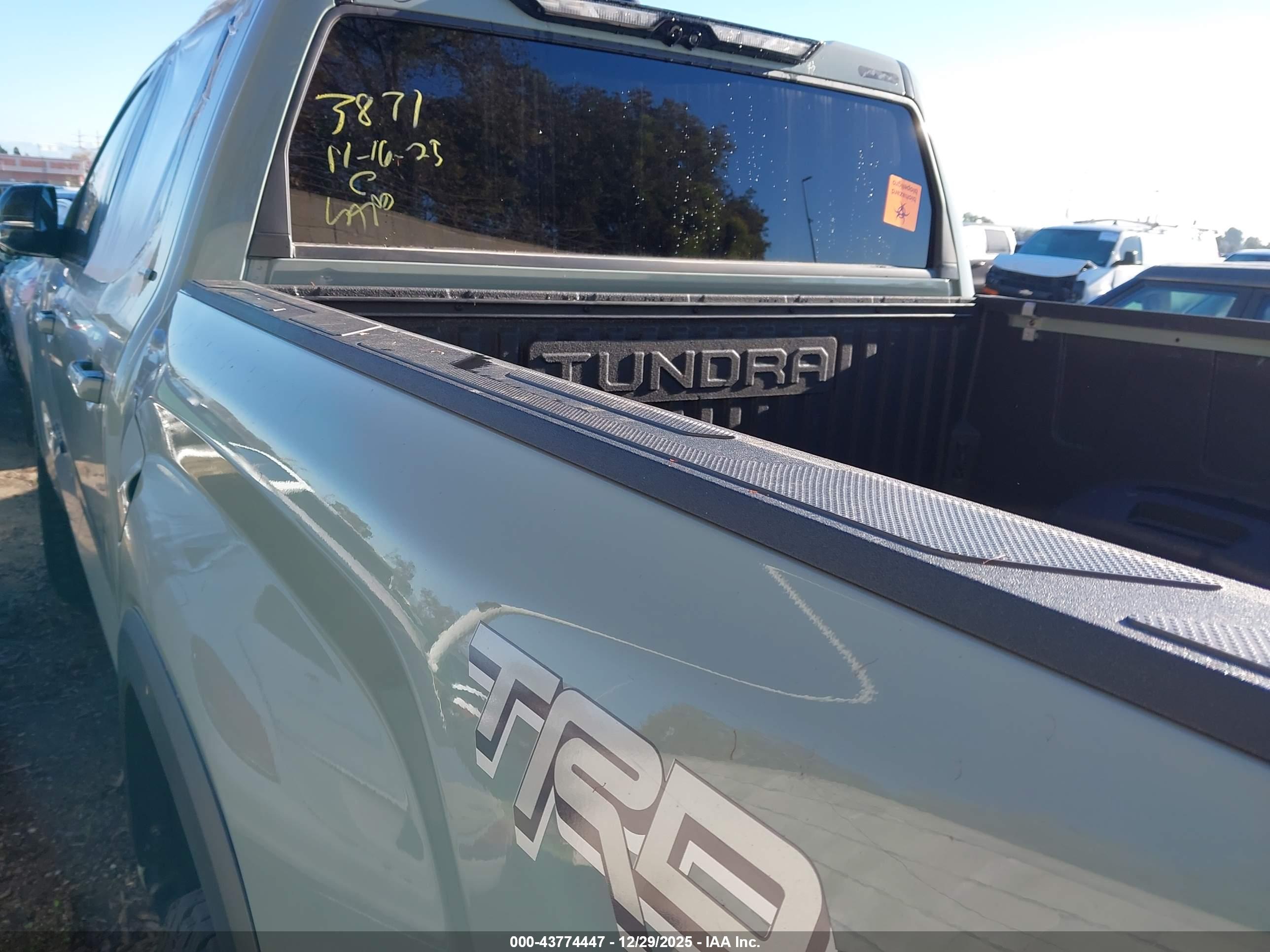 TOYOTA TUNDRA image 3