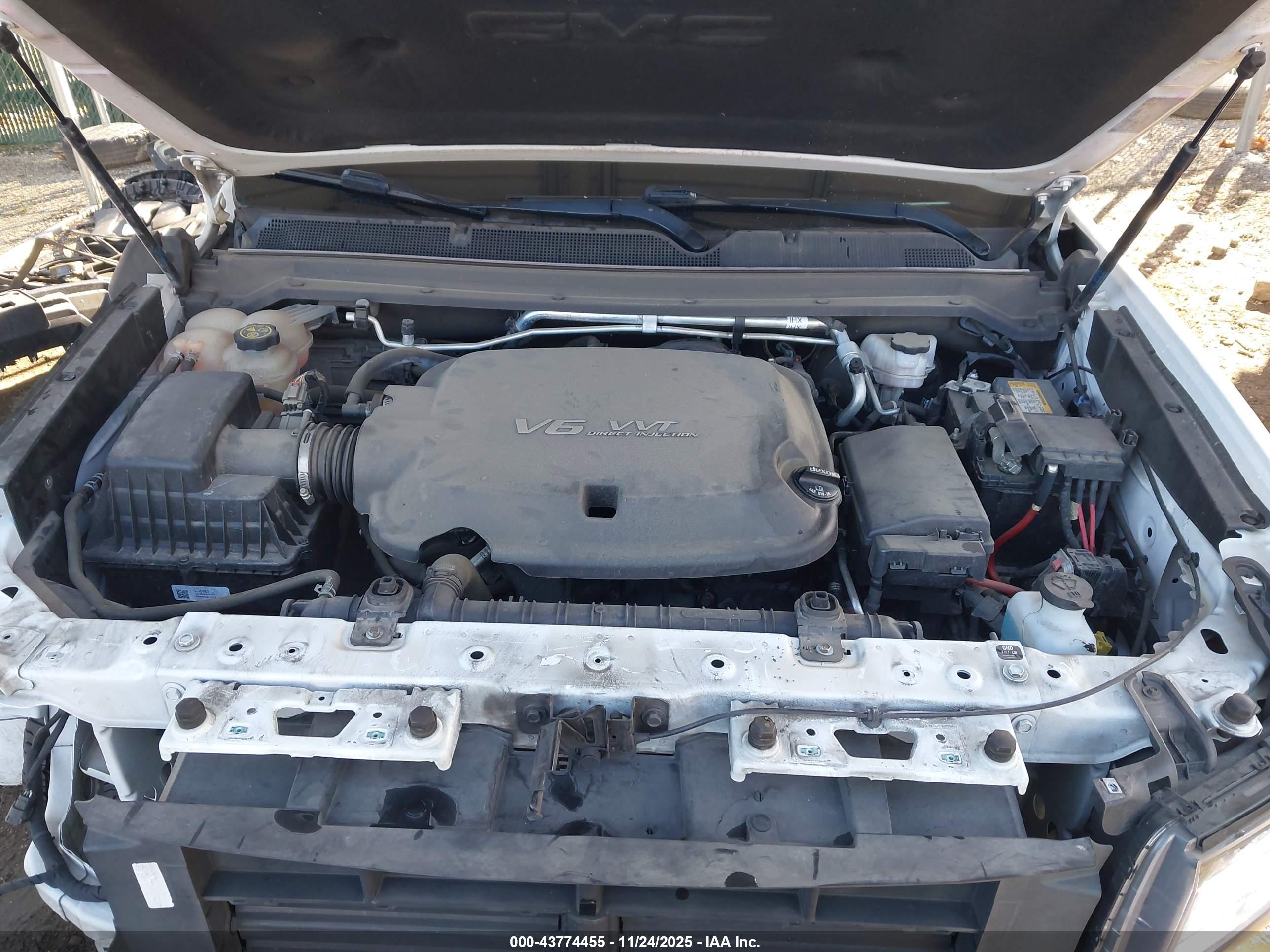 GMC CANYON image 10