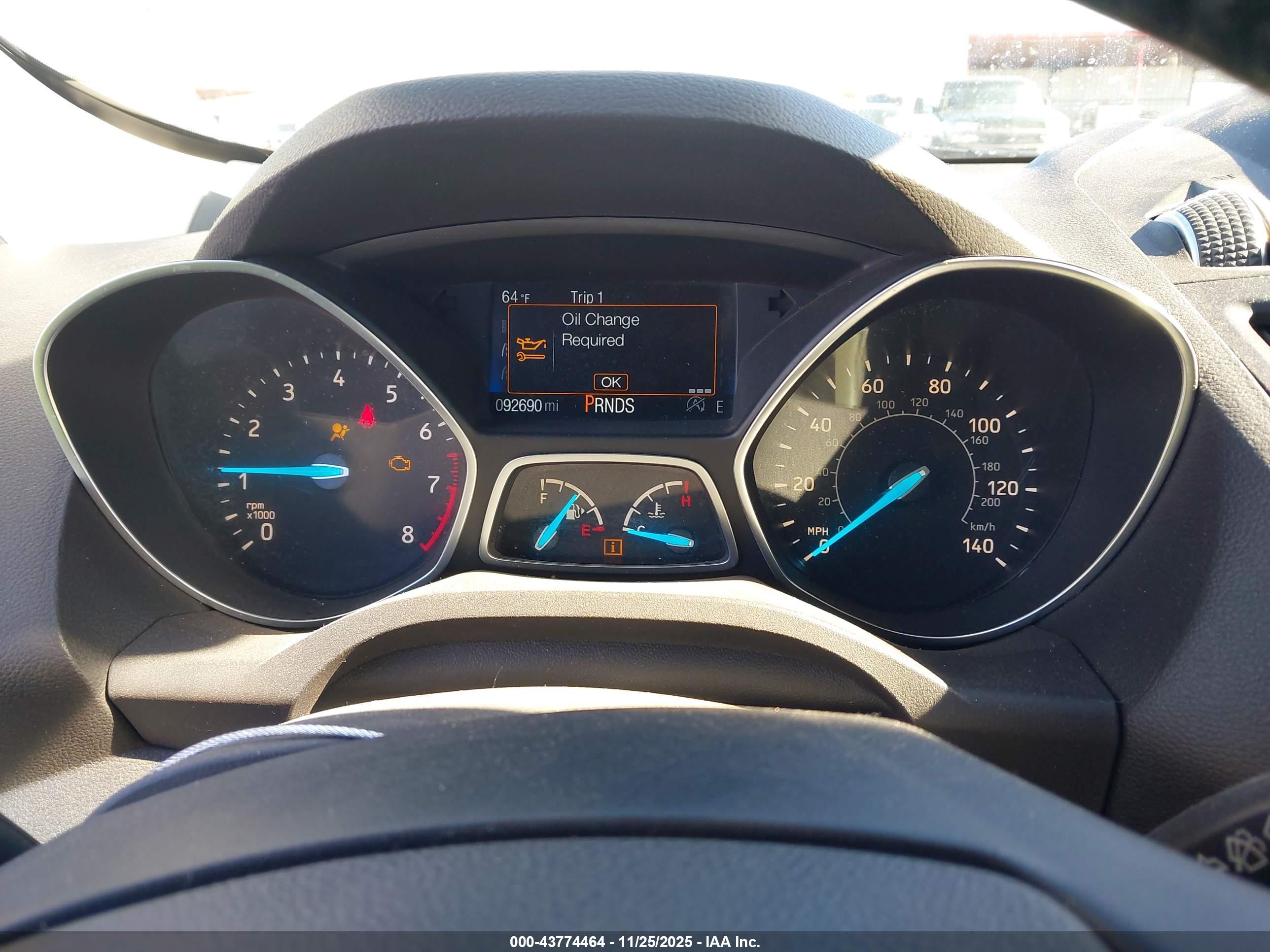 FORD ESCAPE image 7