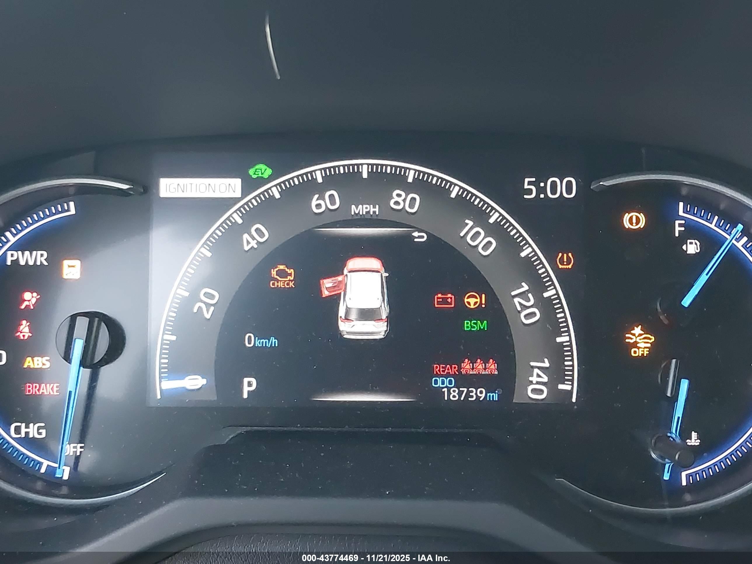 TOYOTA RAV4 image 7