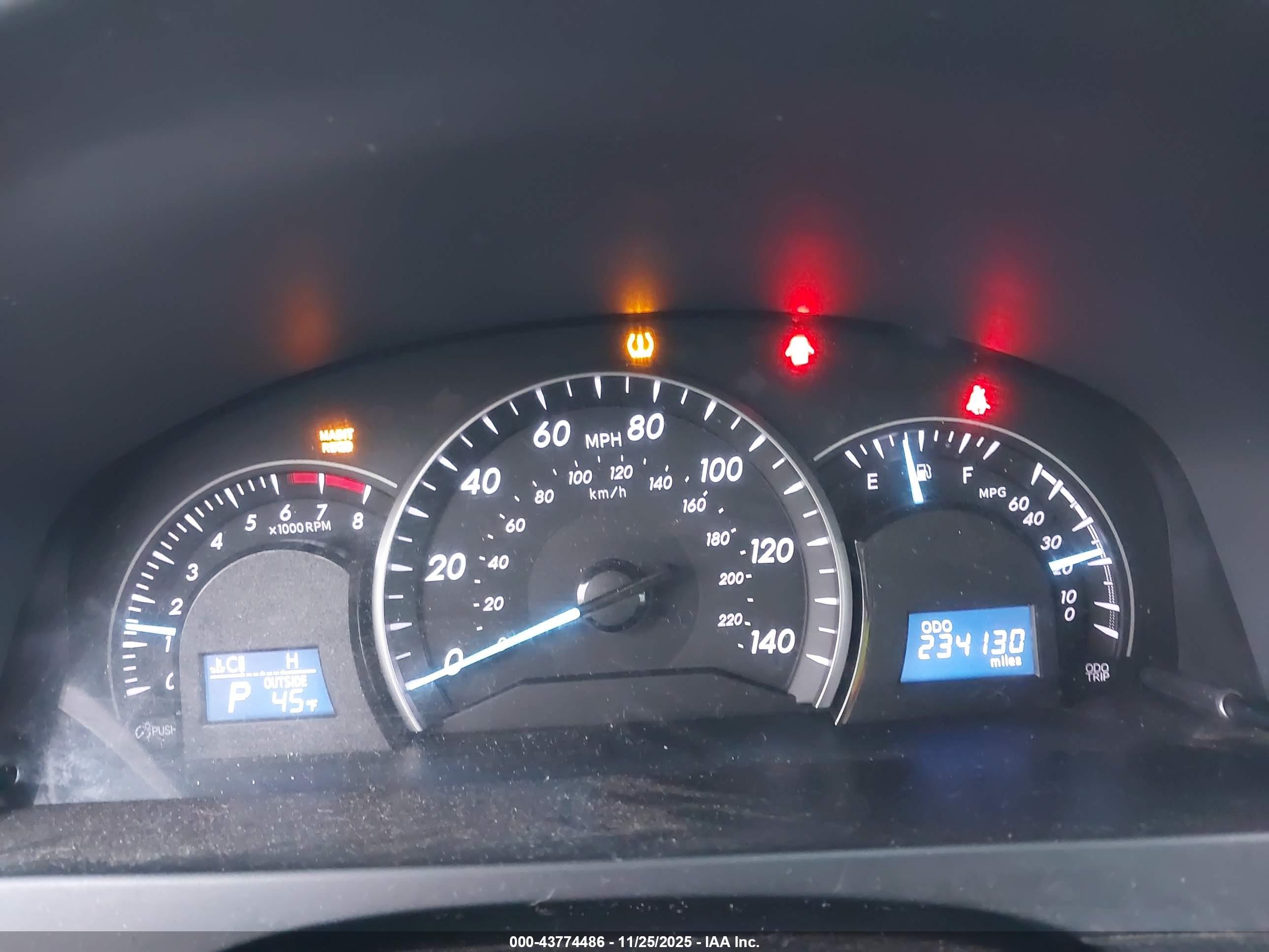 TOYOTA CAMRY image 7