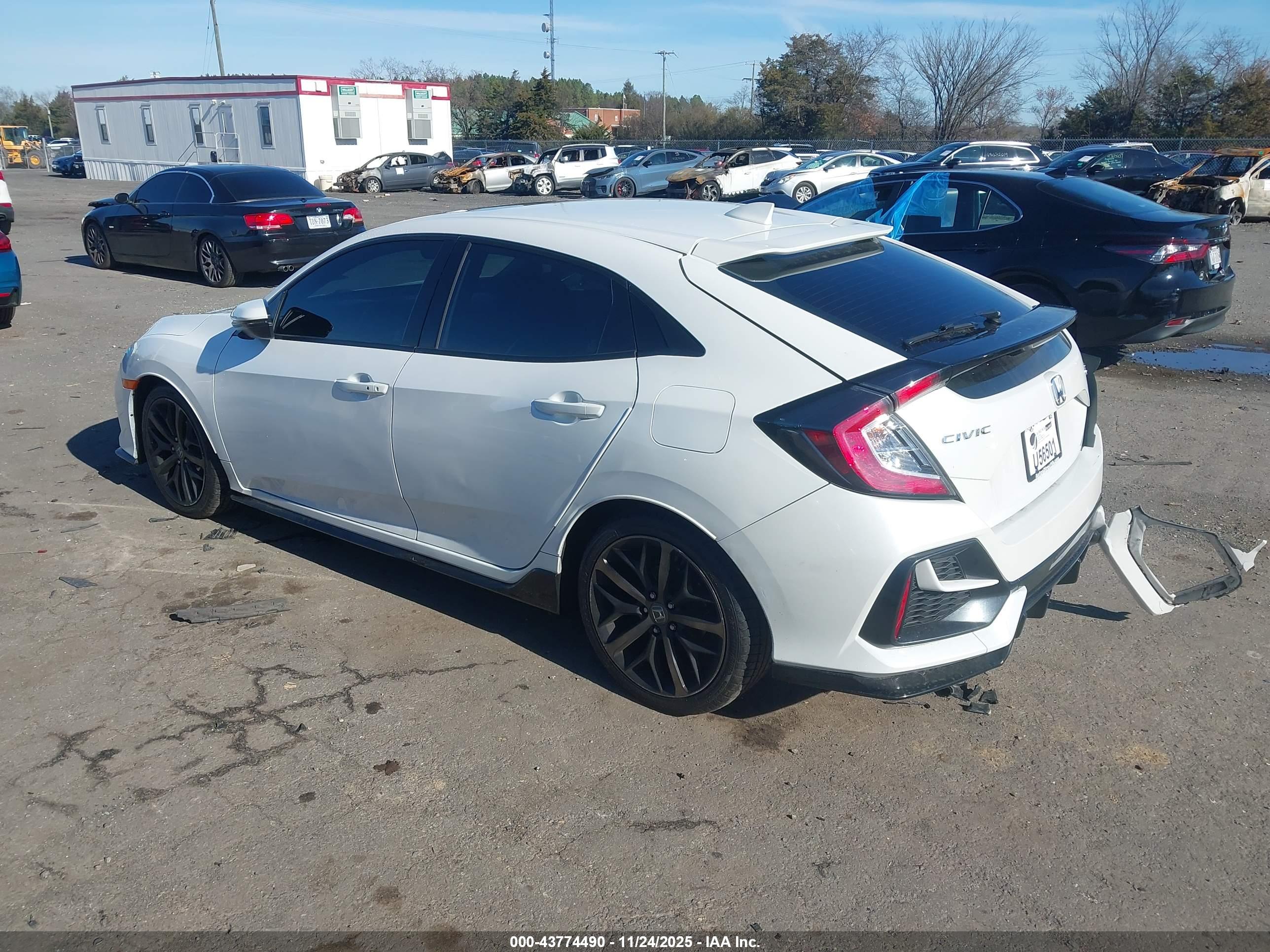 HONDA CIVIC image 3