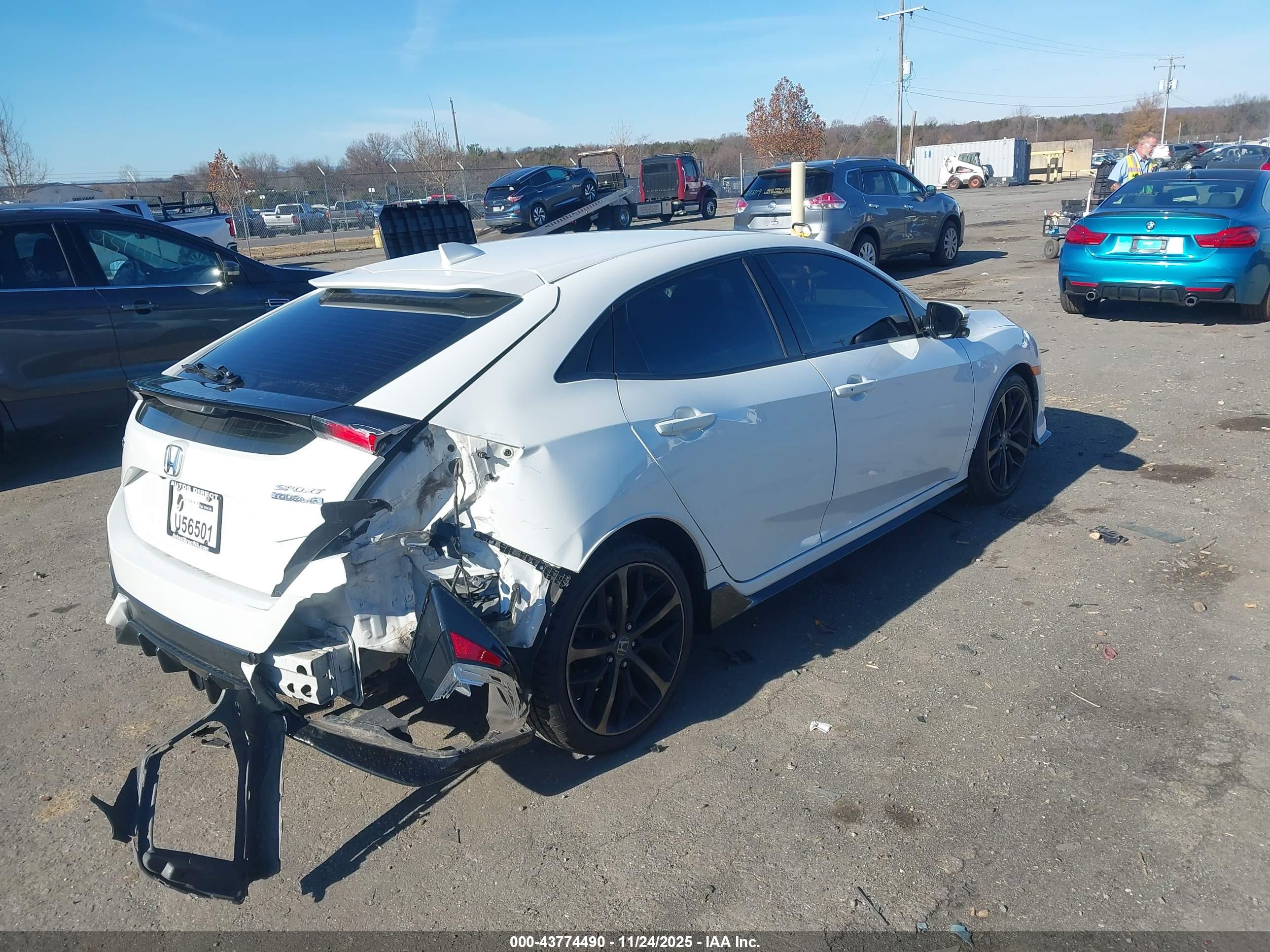 HONDA CIVIC image 4