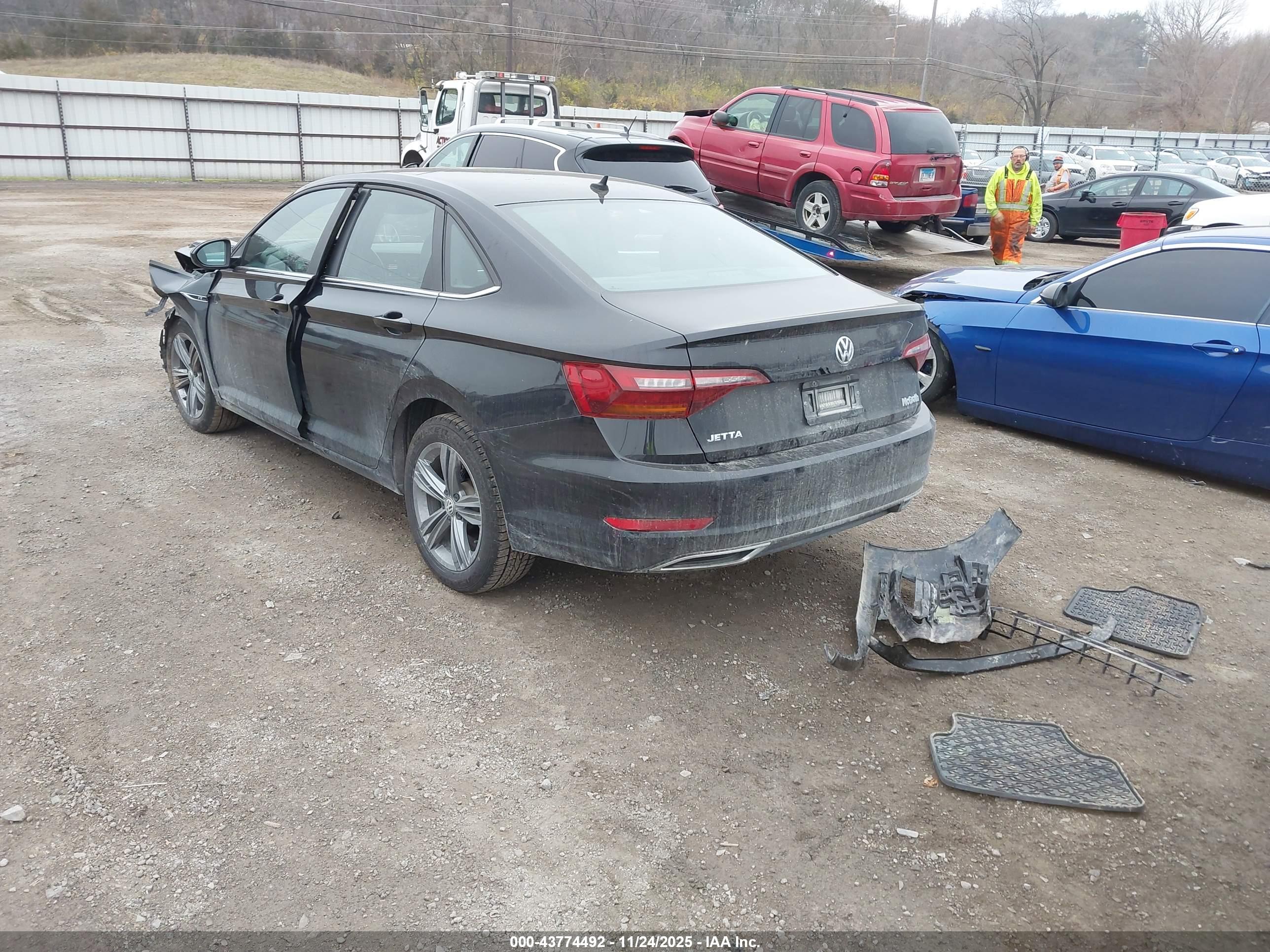 VOLKSWAGEN JETTA image 3