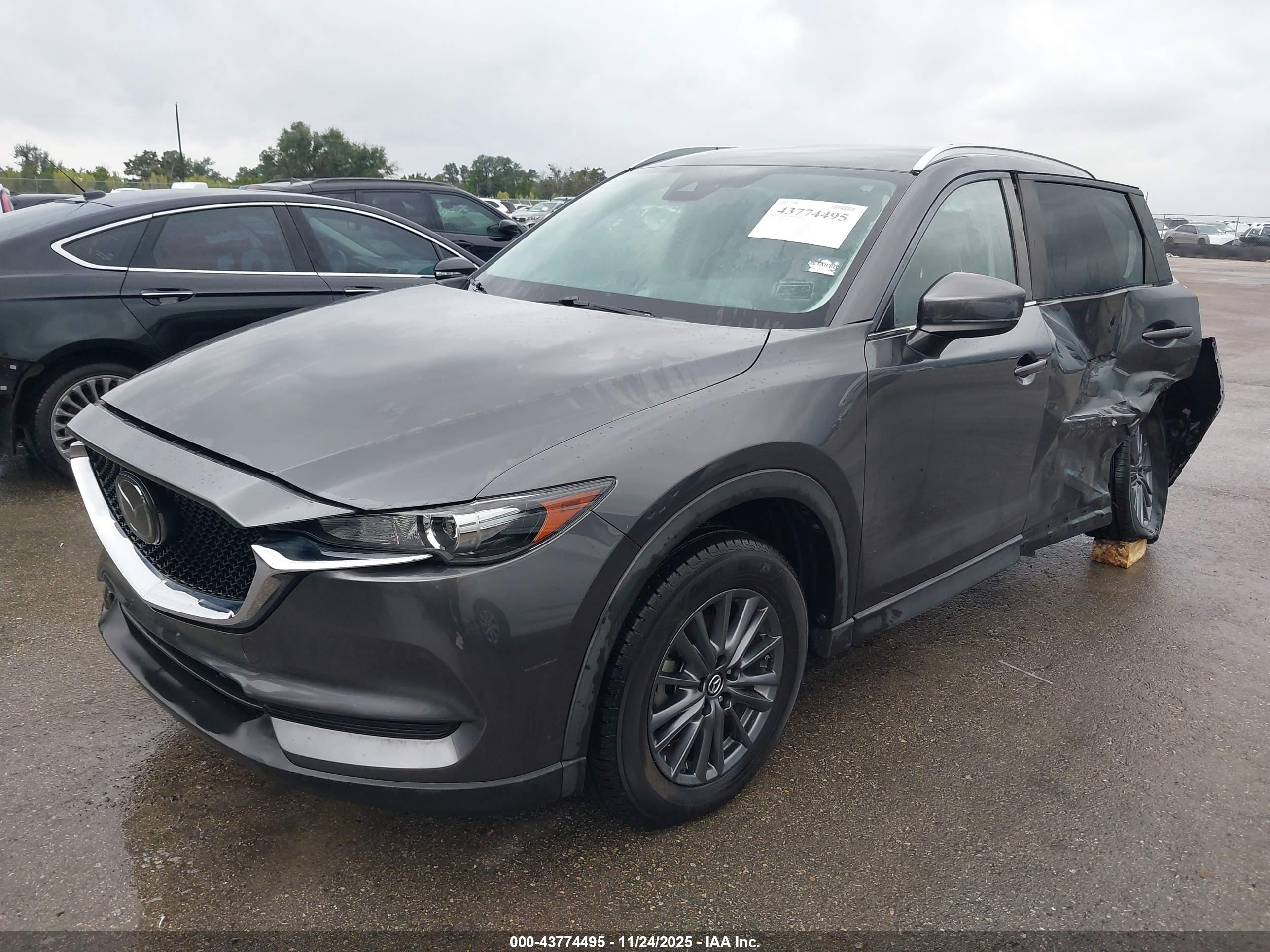 MAZDA CX-5 image 2