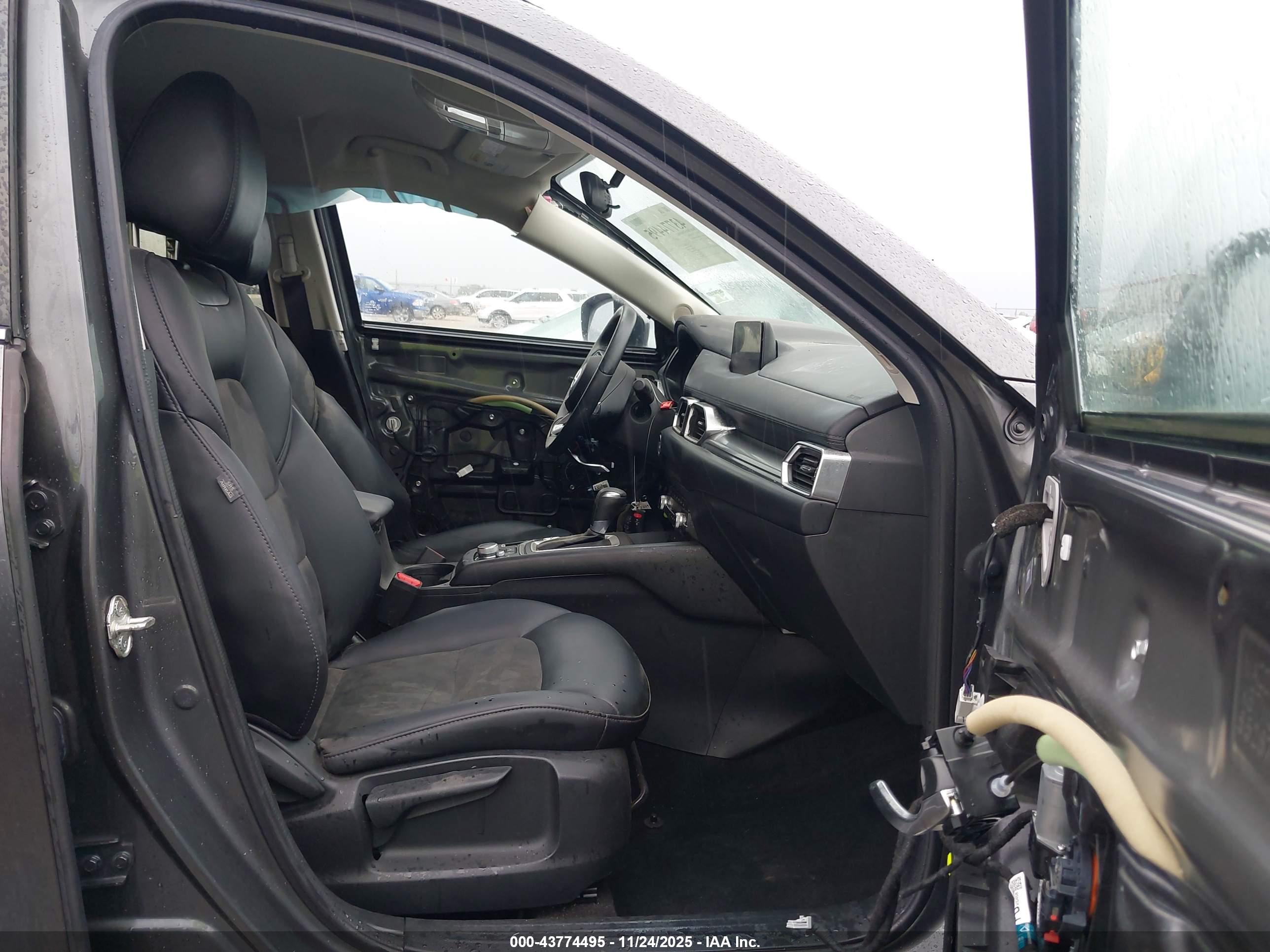 MAZDA CX-5 image 5