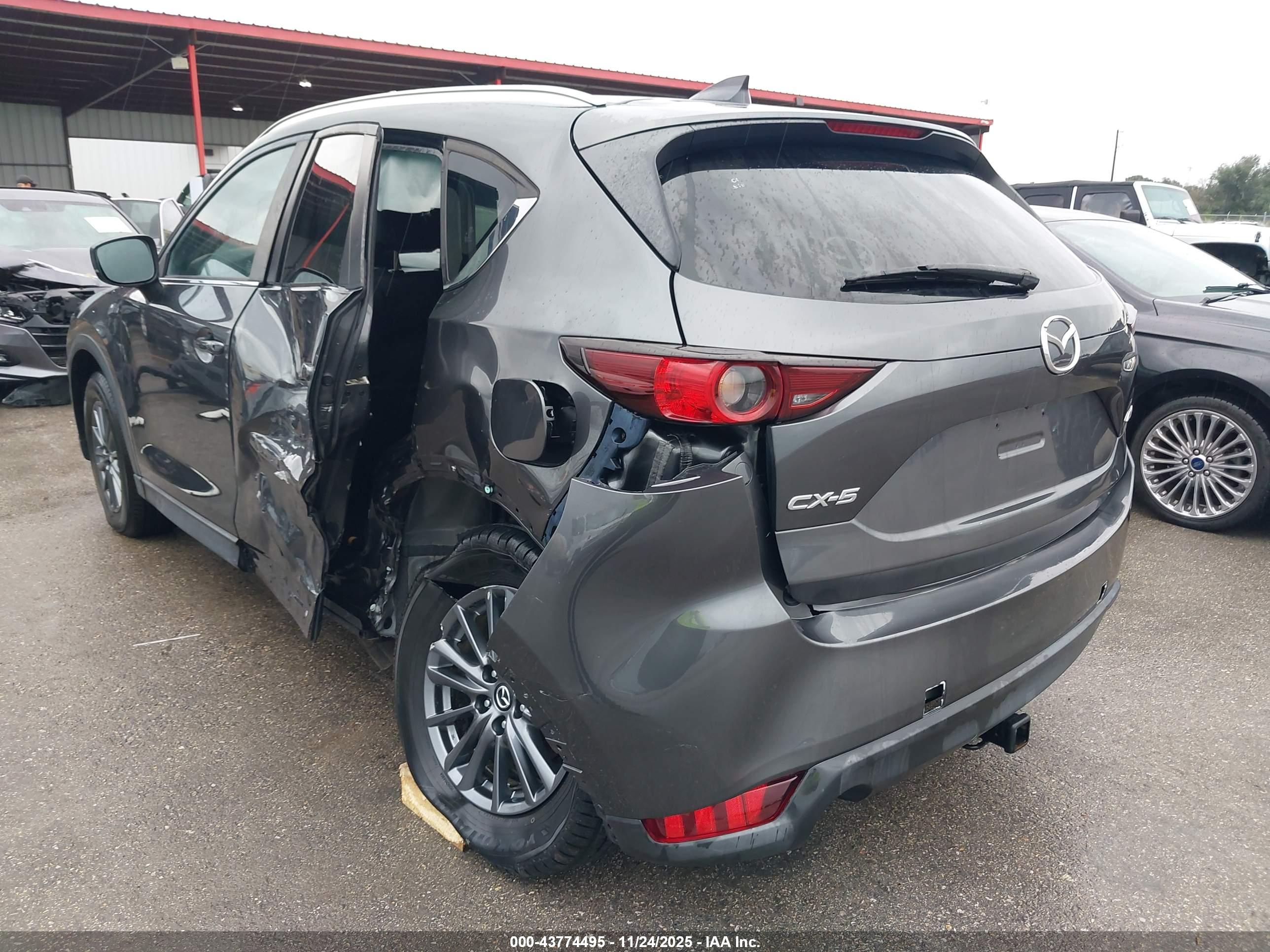 MAZDA CX-5 image 6