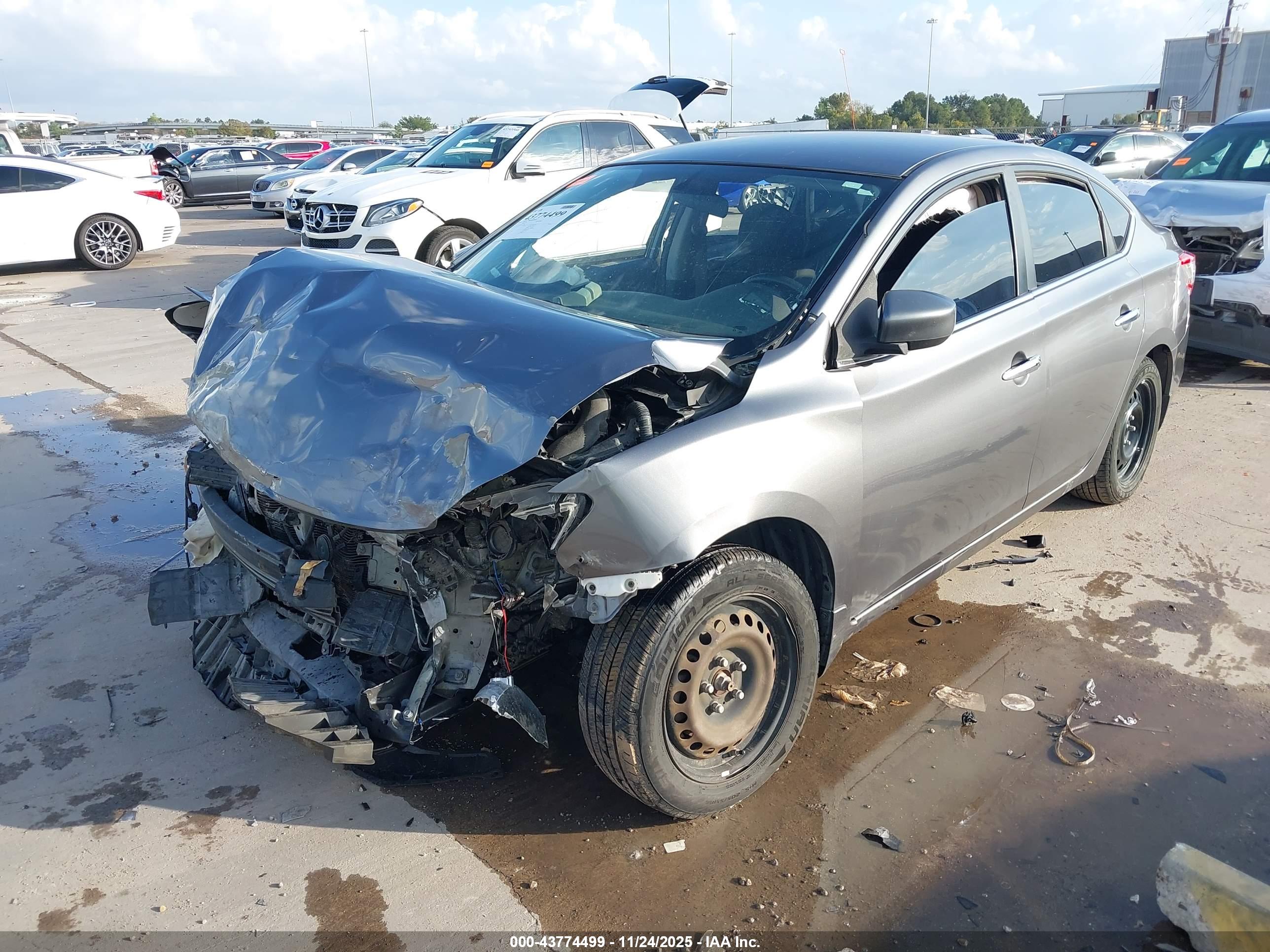 NISSAN SENTRA image 2