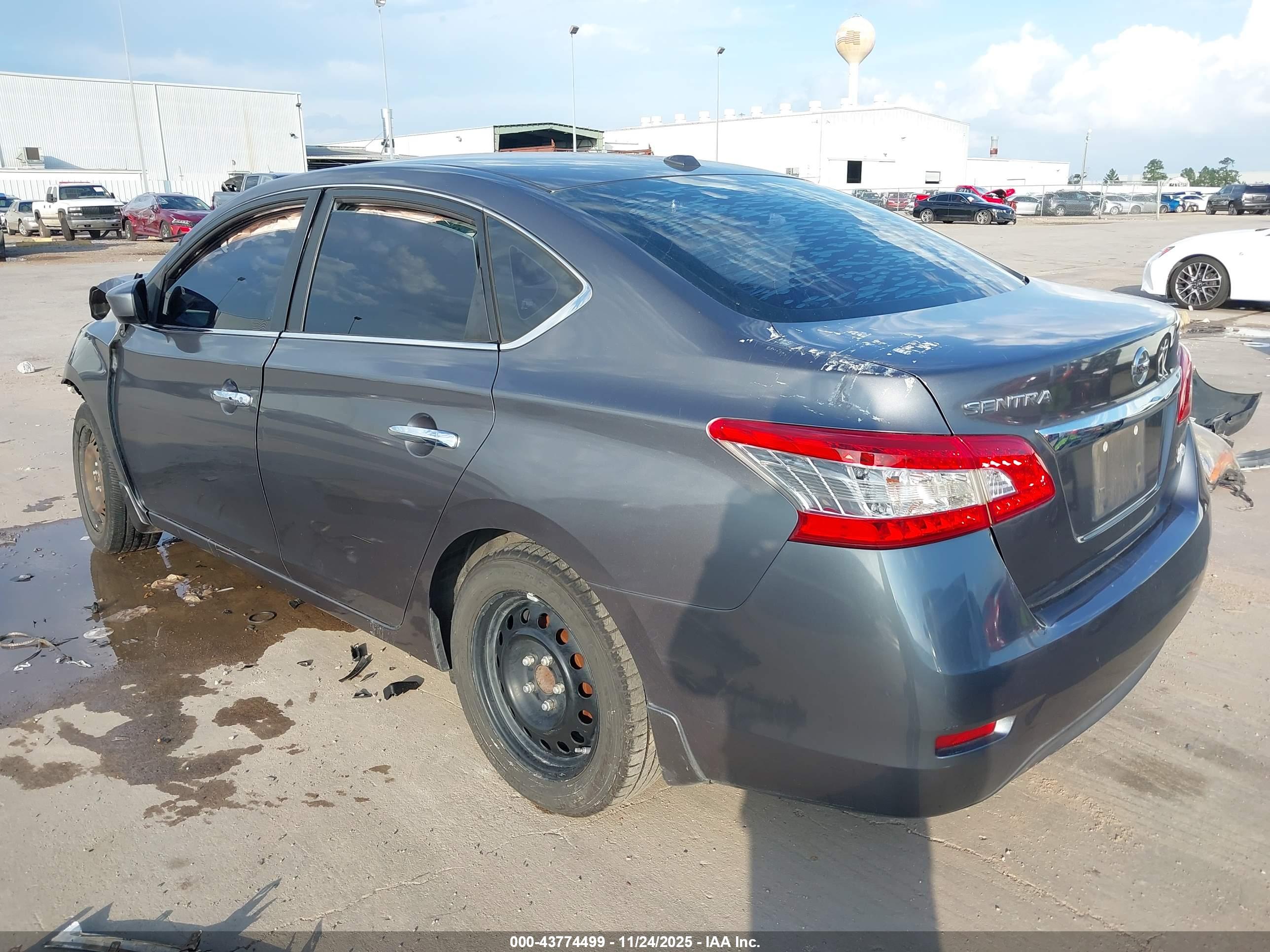 NISSAN SENTRA image 3