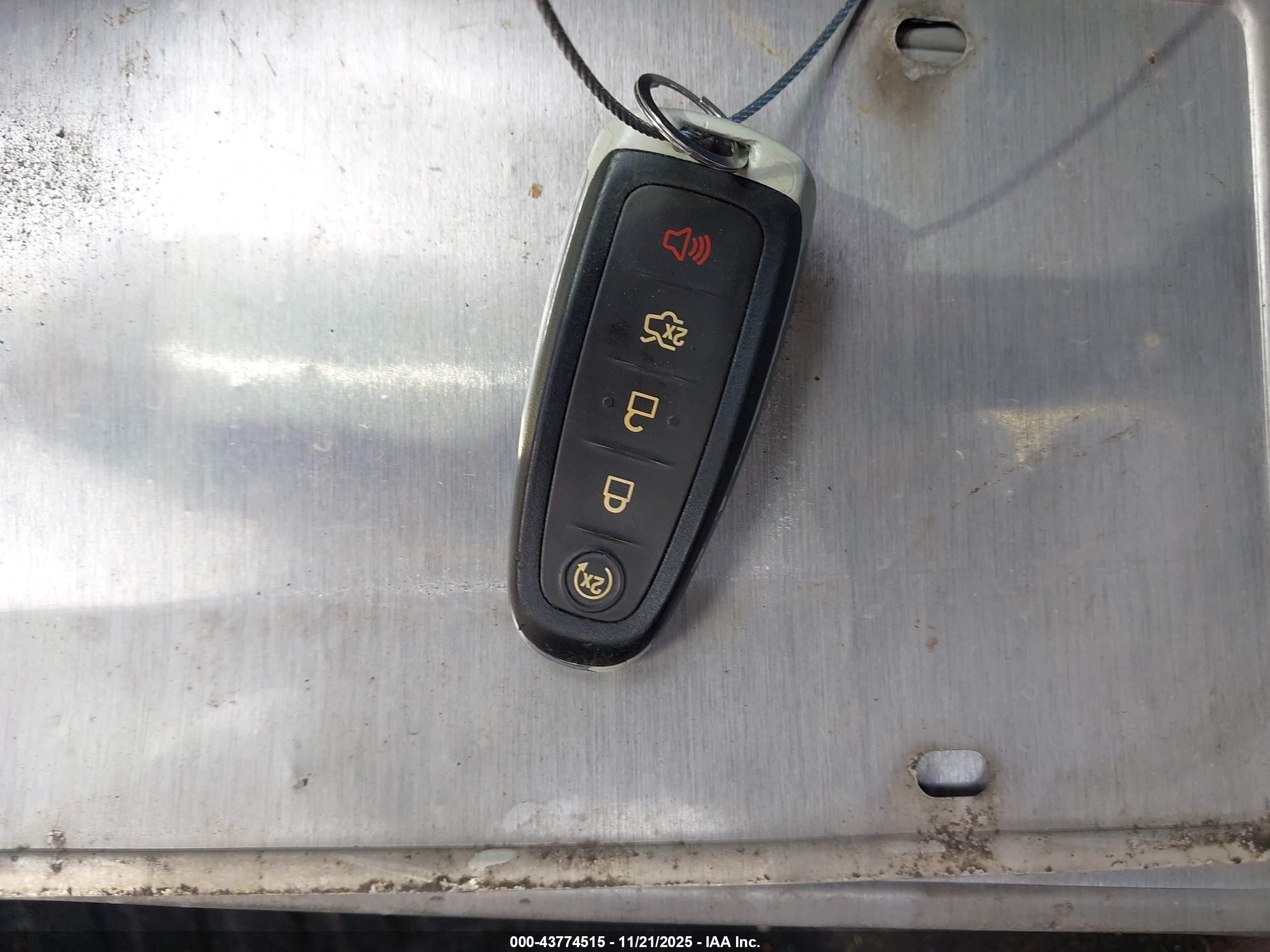 FORD ESCAPE image 11