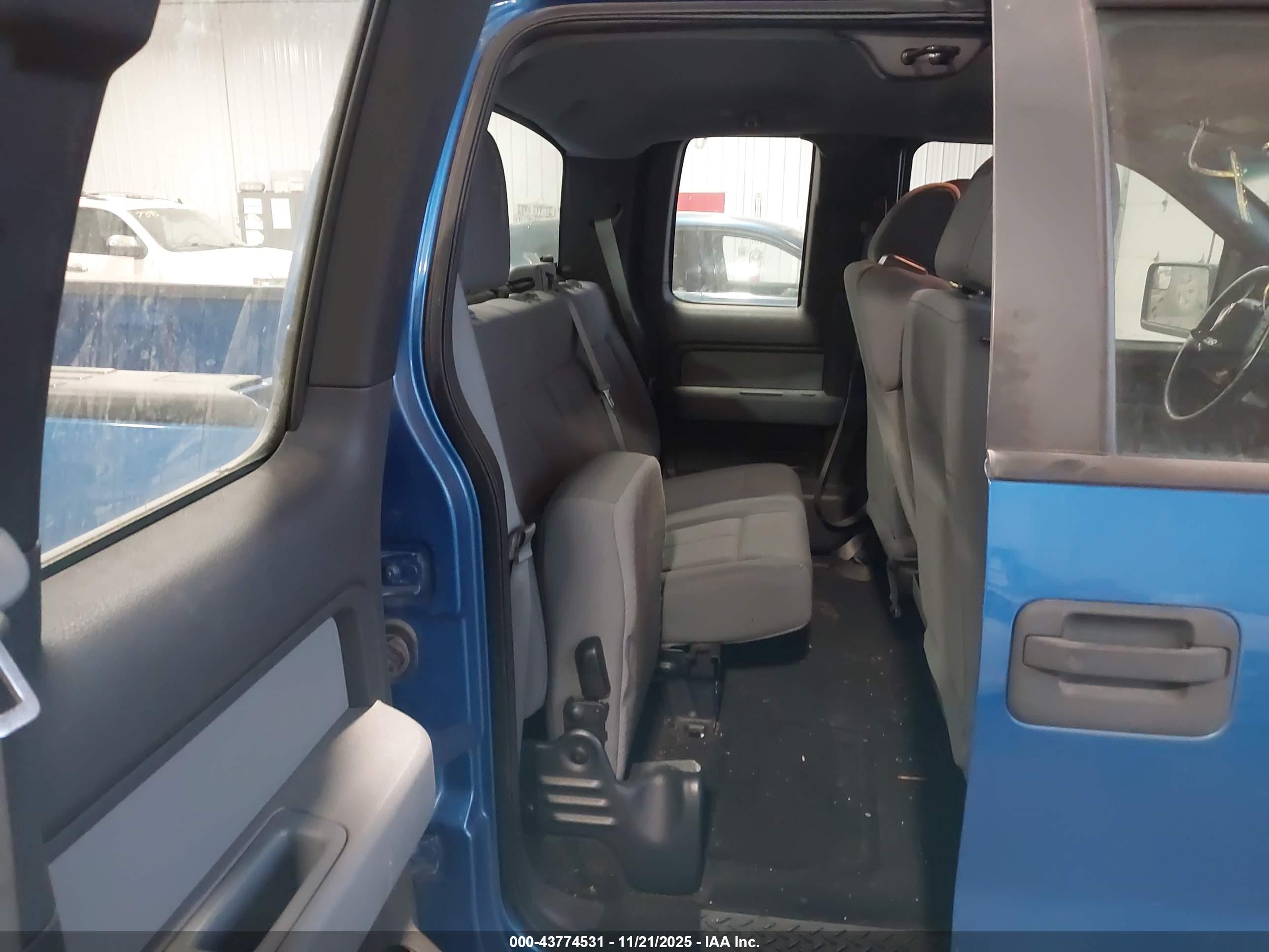 FORD F-150 image 8