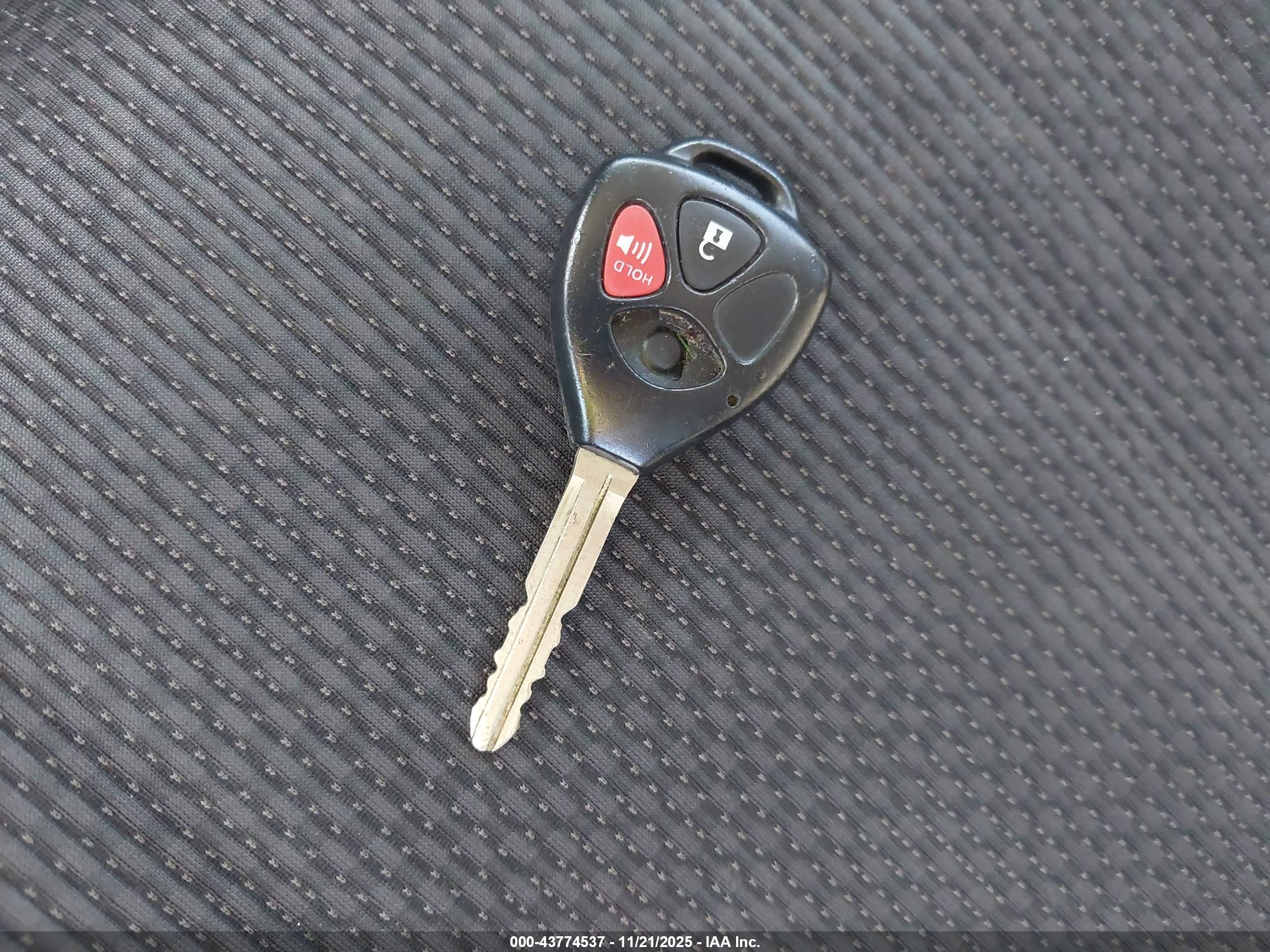 SCION XB image 11