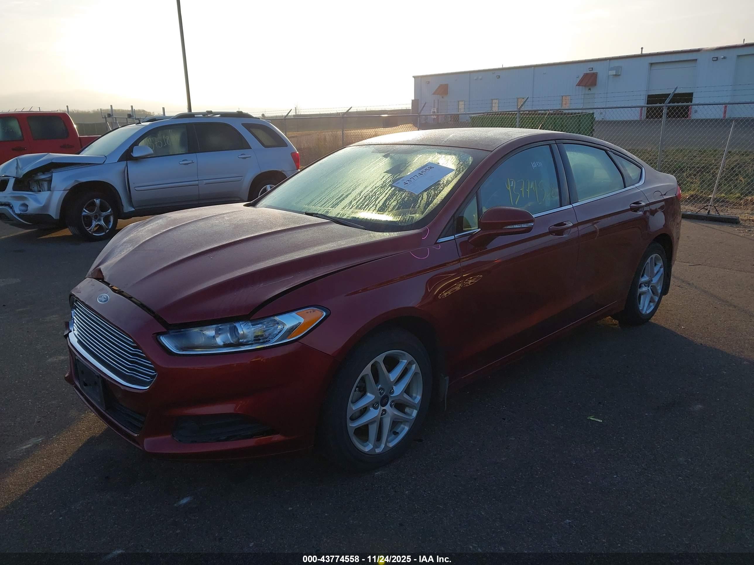 FORD FUSION image 2