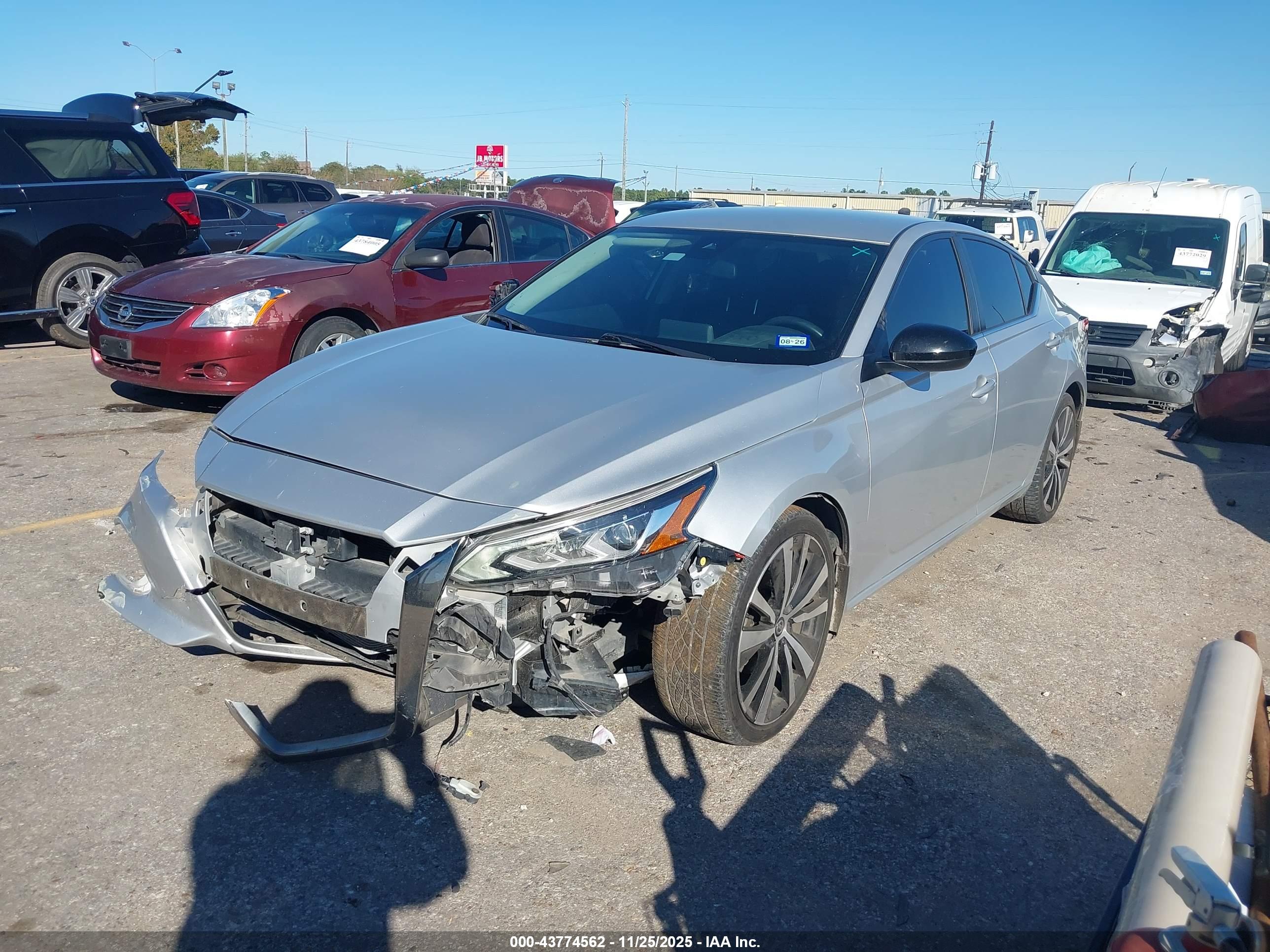 NISSAN ALTIMA image 6