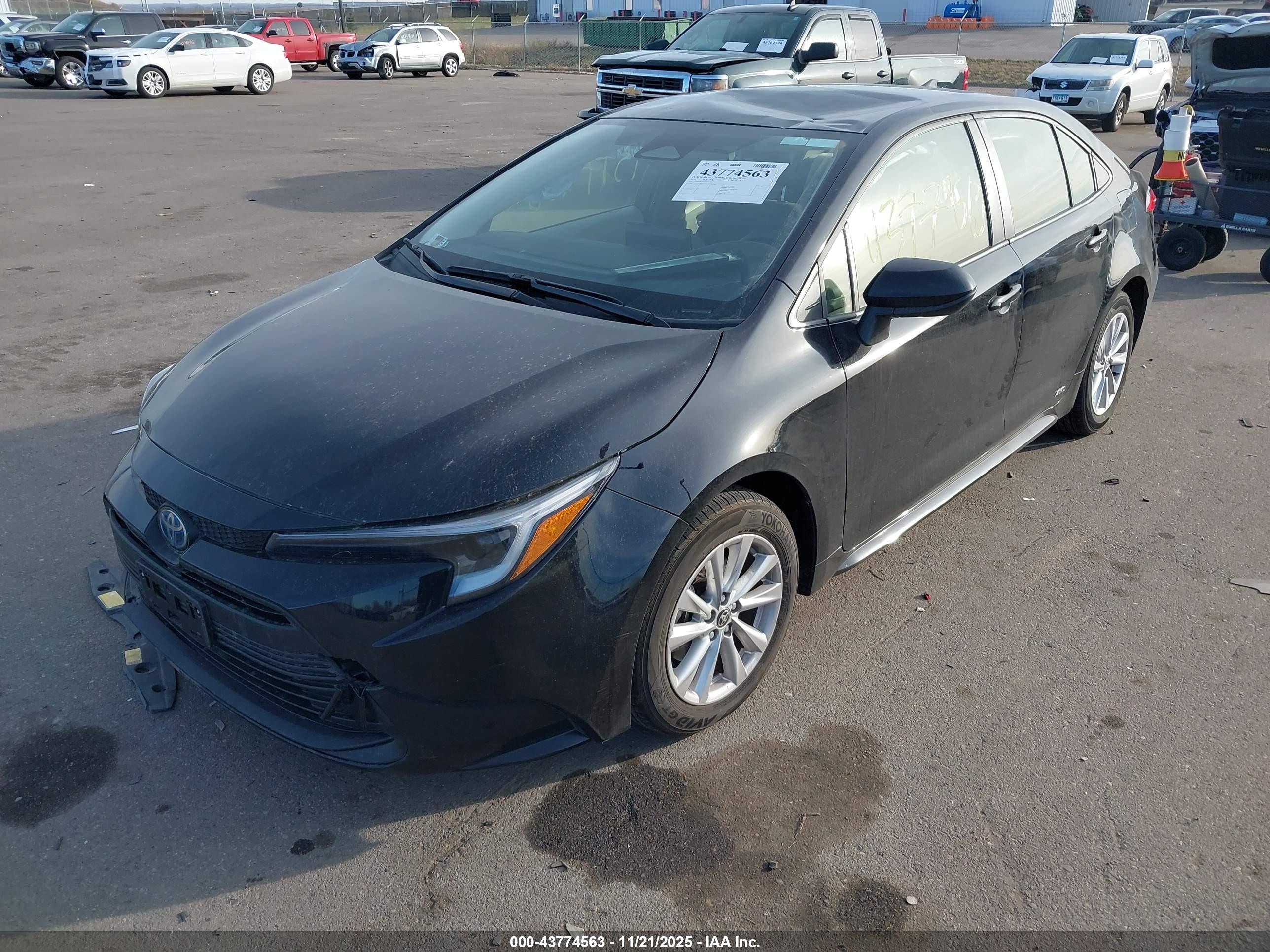 TOYOTA COROLLA image 2