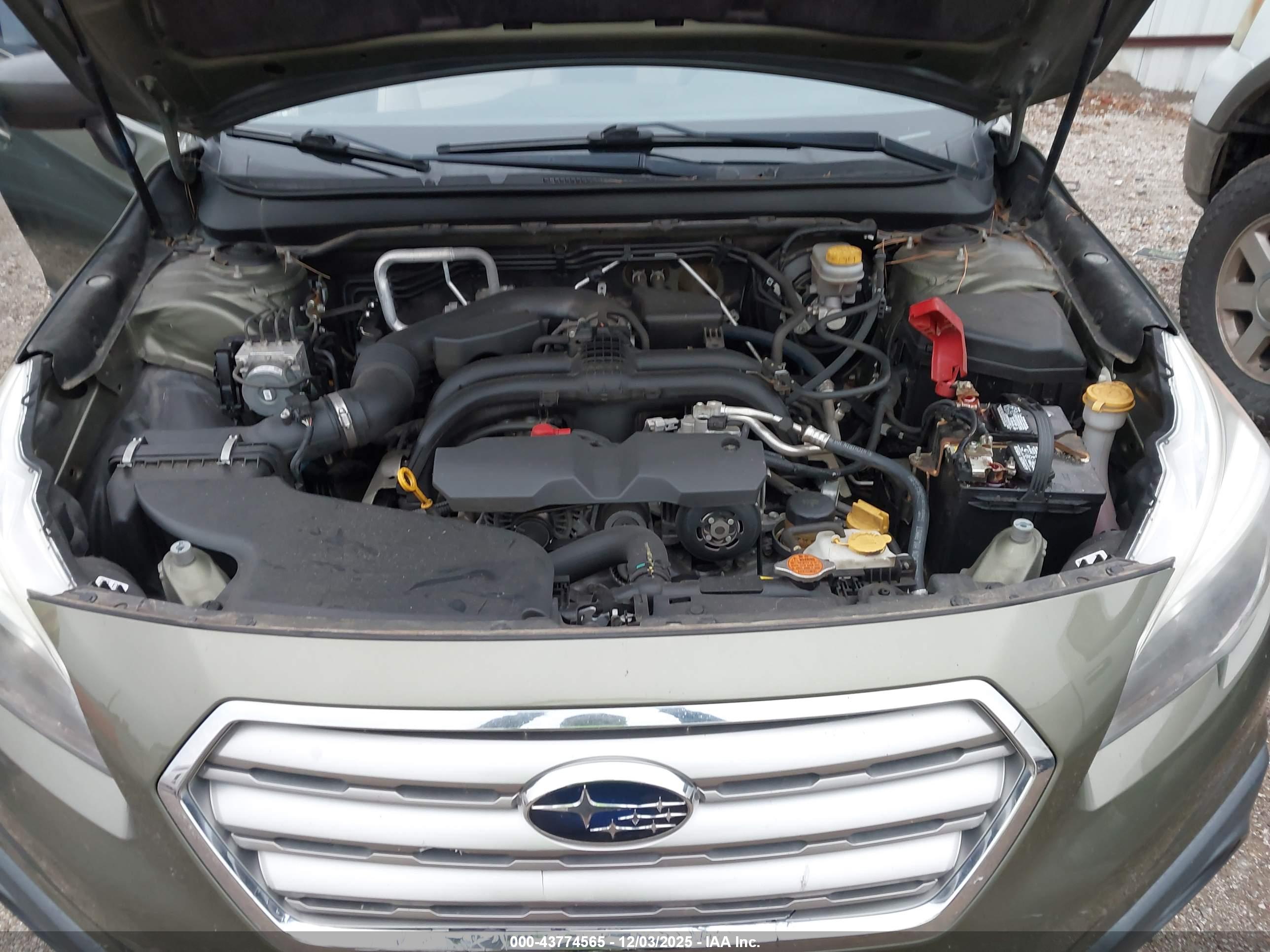 SUBARU OUTBACK image 10