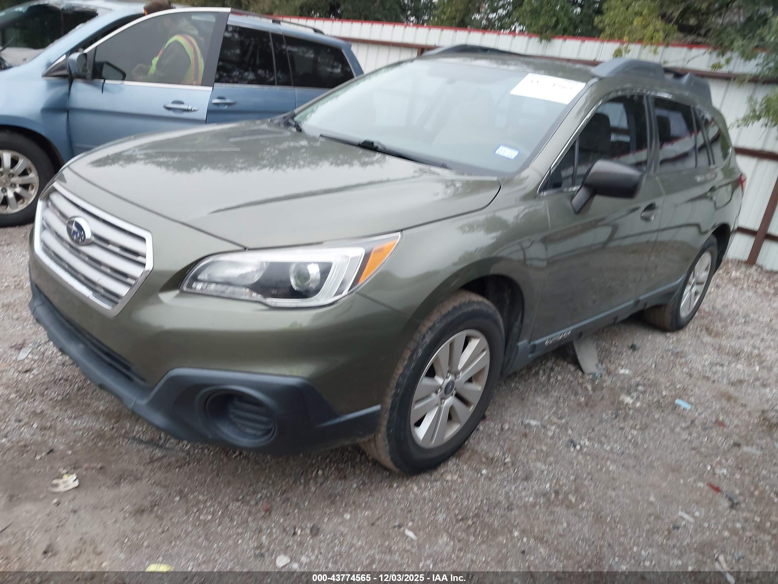 SUBARU OUTBACK image 2