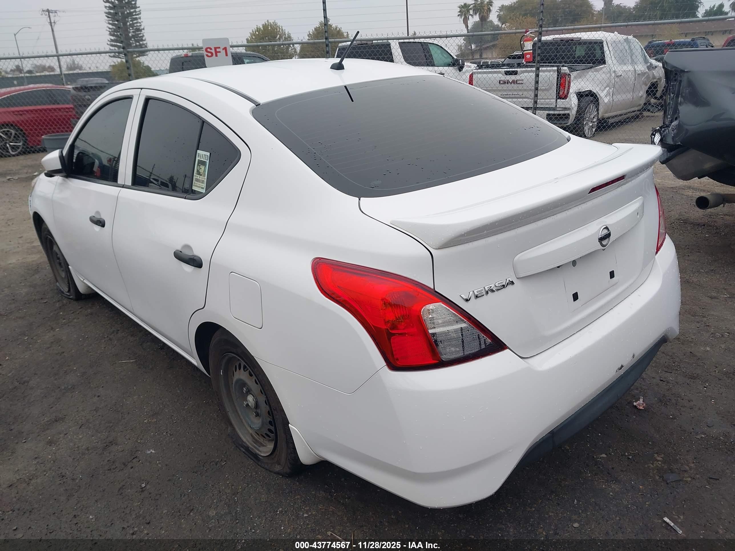 NISSAN VERSA image 3