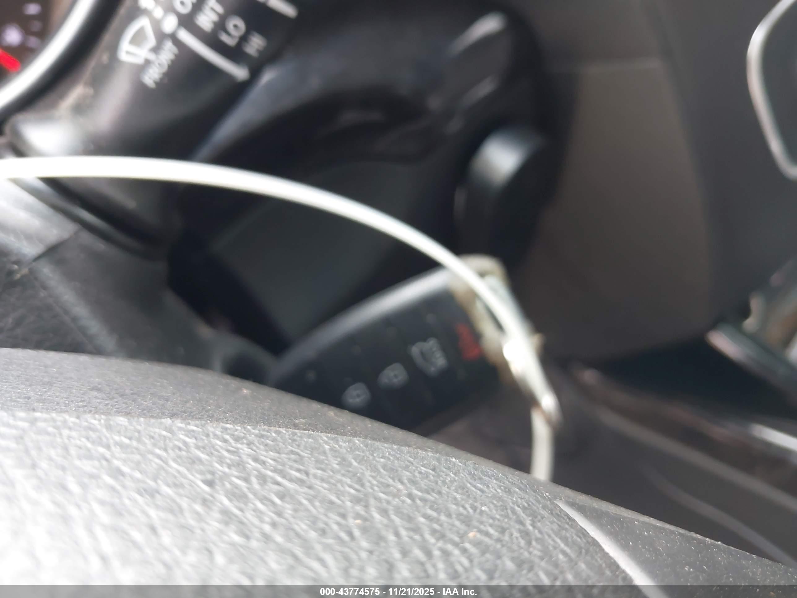 KIA SORENTO image 11