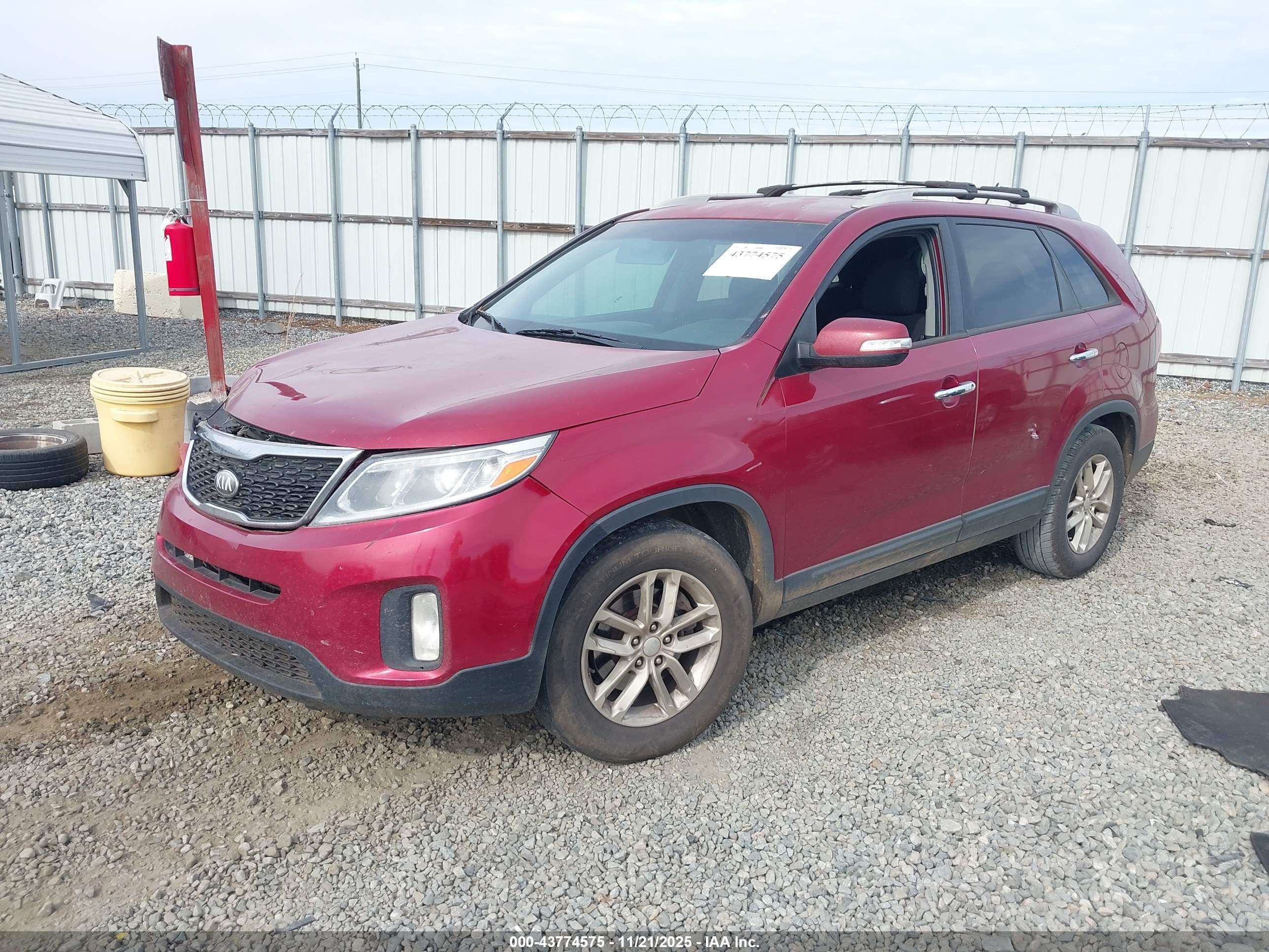 KIA SORENTO image 2