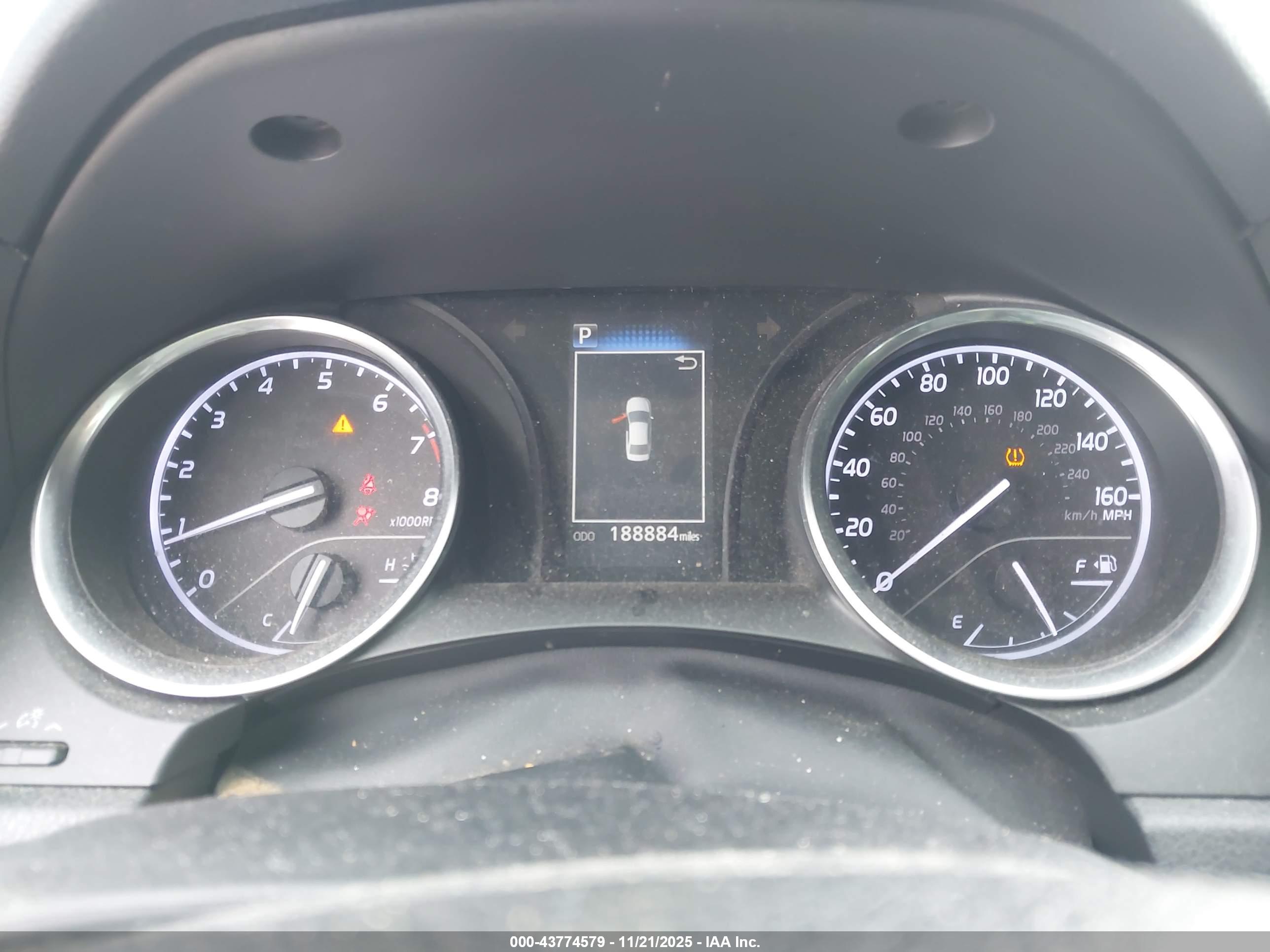 TOYOTA CAMRY image 7