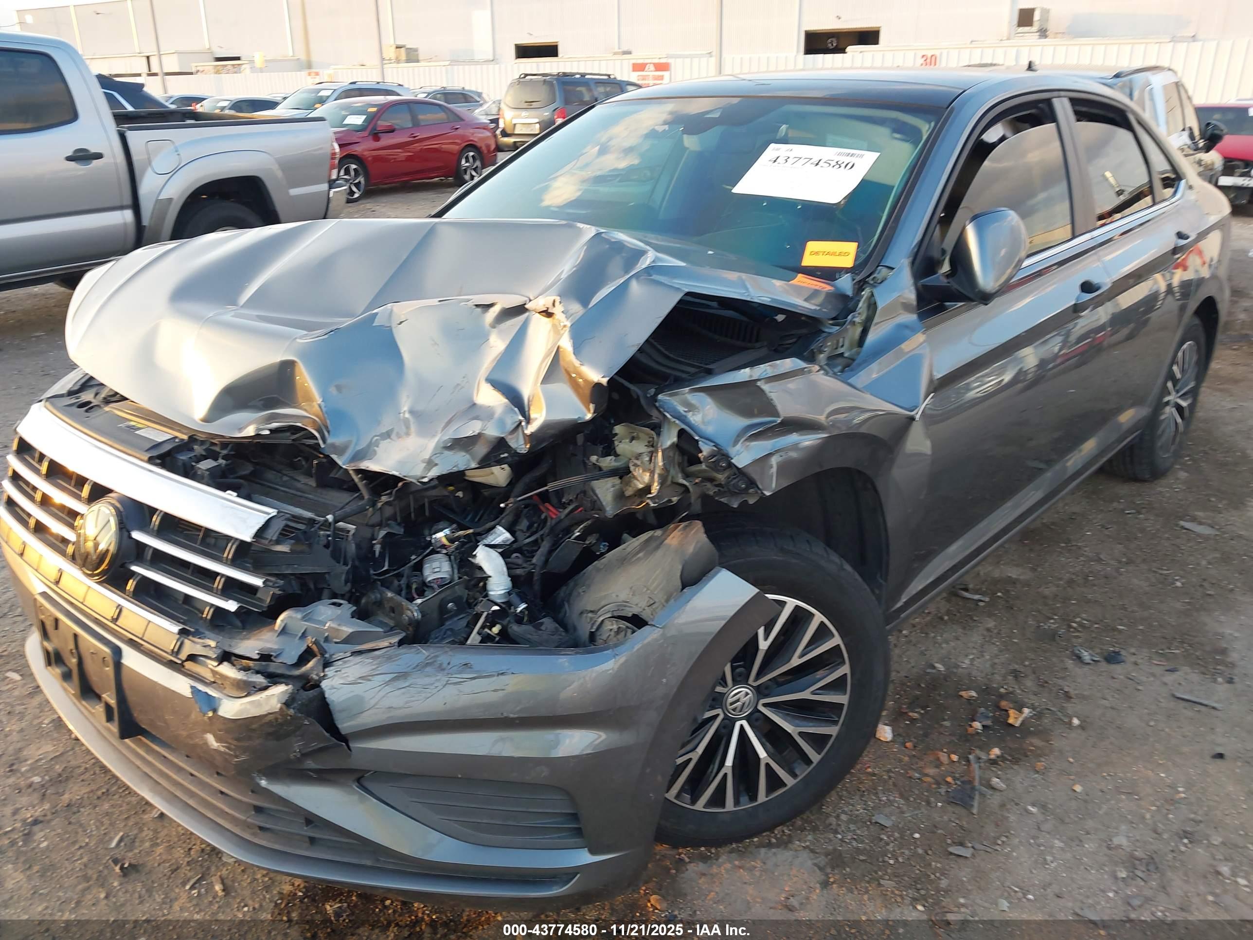 VOLKSWAGEN JETTA image 6